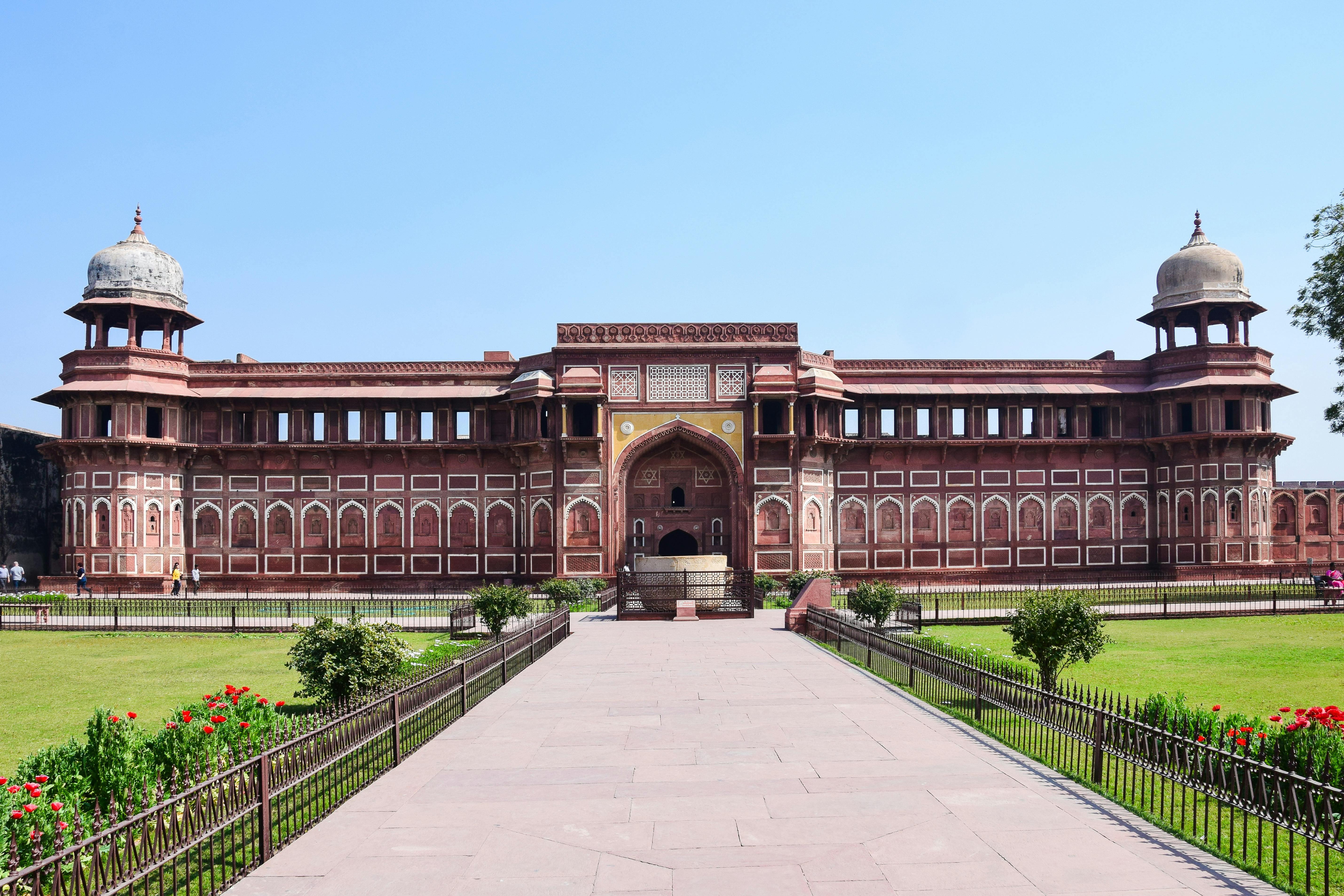 From Delhi: Taj Mahal Sunrise, Agra Fort & Akbar’s Tomb Tour 2