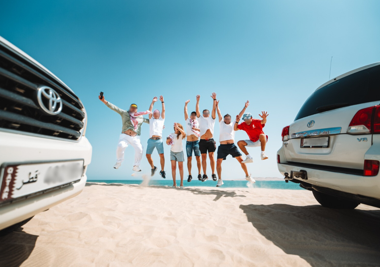 From Doha or Hamad Airport: Round-Trip Desert Transit Tour 2