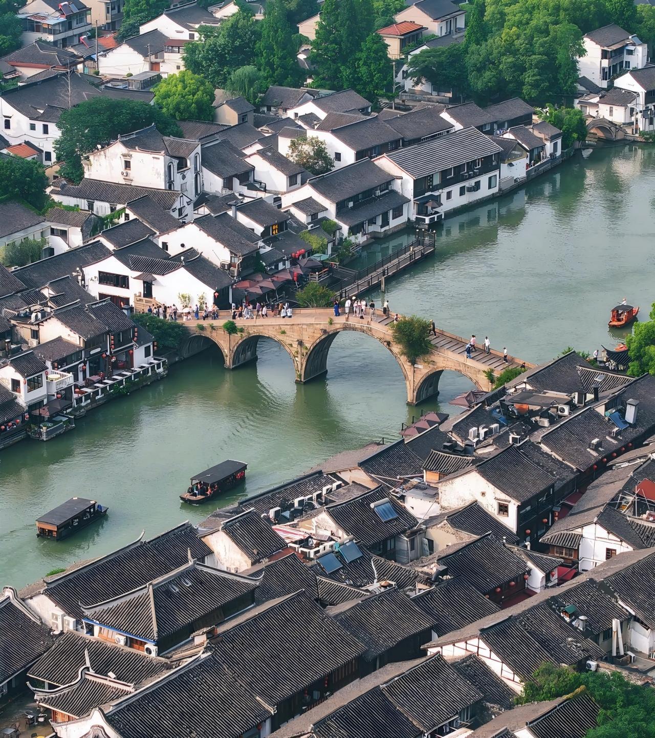 One-Day Private Tour to Zhujiajiao Water Town From Shanghai 2