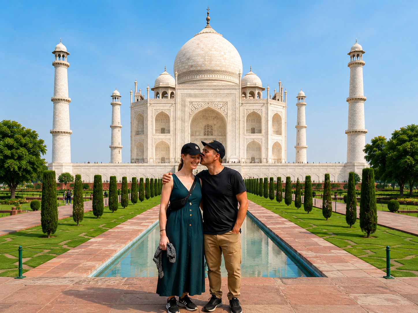 From Delhi: Taj Mahal Sunrise & Agra Fort All-Inclusive Tour