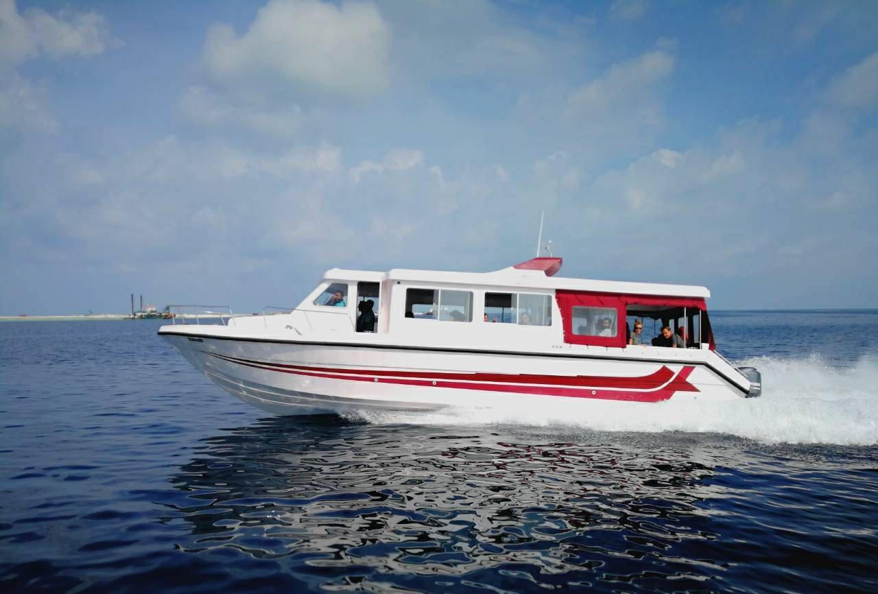 Maafushi: One-Way Airport Transfer by Speed Boat