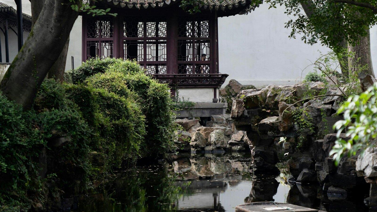 Suzhou: Shuanglin Town & Brush Village Private Day Trip 2