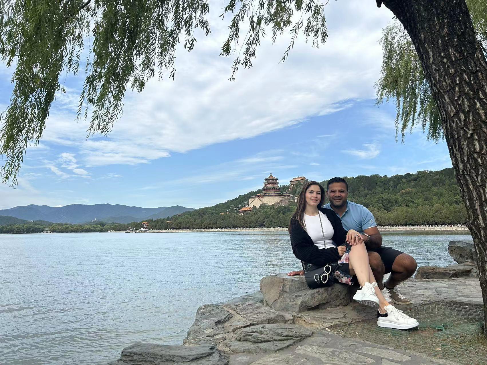 Private Tour-Great Wall Sunset & Hutong Walk with Dinner 3