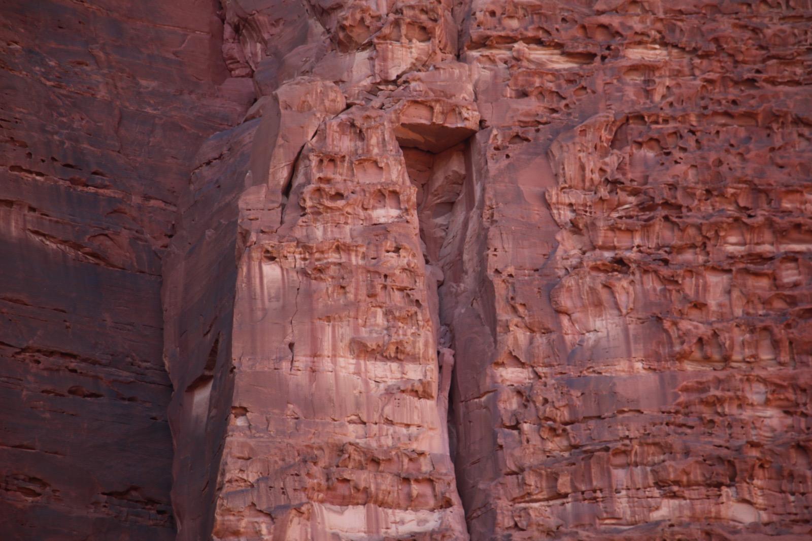 Wadi Rum: Jeep Tour with Sandboarding and Bedouin Tea 3
