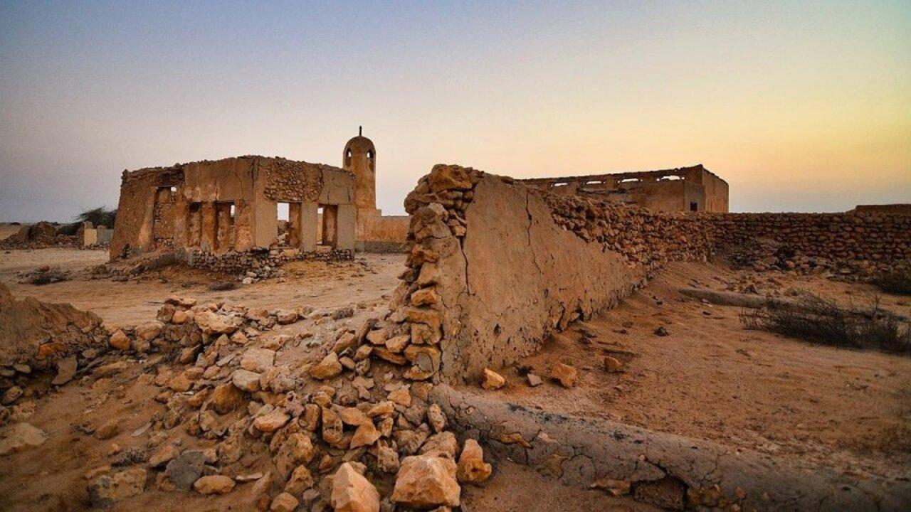 Doha-Qatar North Tour, Zubara Fort, Mangroves, purple island 3