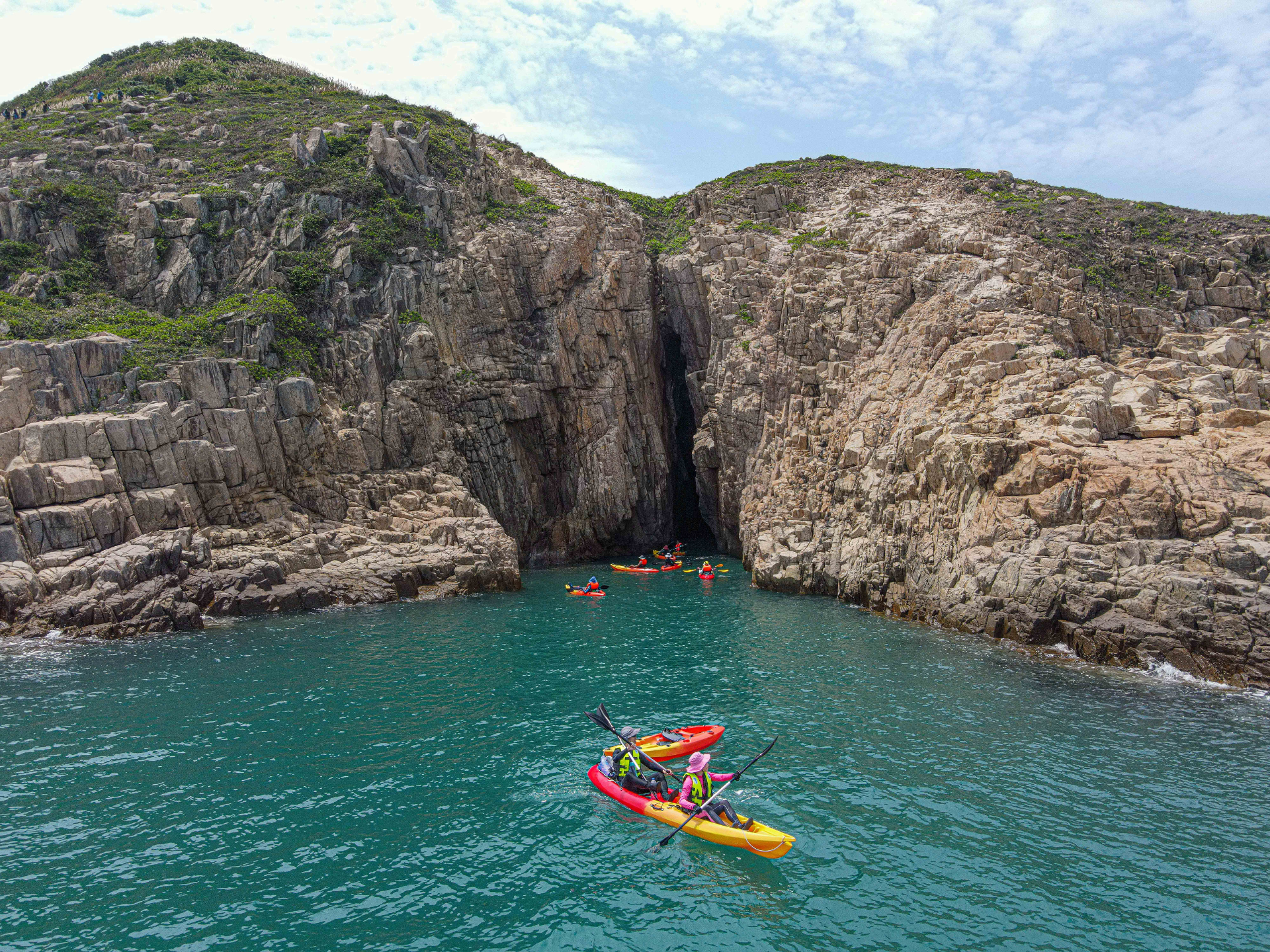 Hong Kong: Geopark Ninepin Group Kayaking Adventure Tour 3
