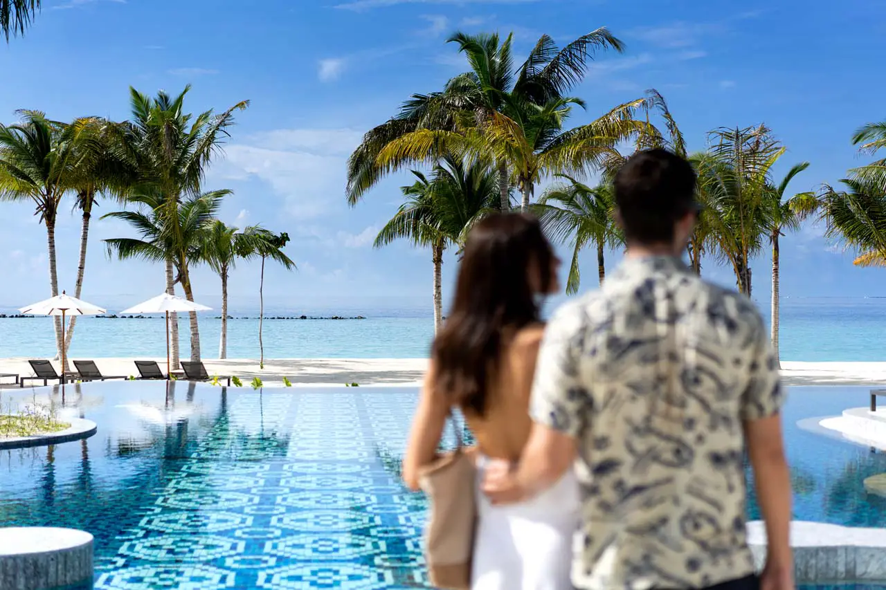 Malé & Hulhumalé: Resort-Style Pool & Beach Club Day Pass 2