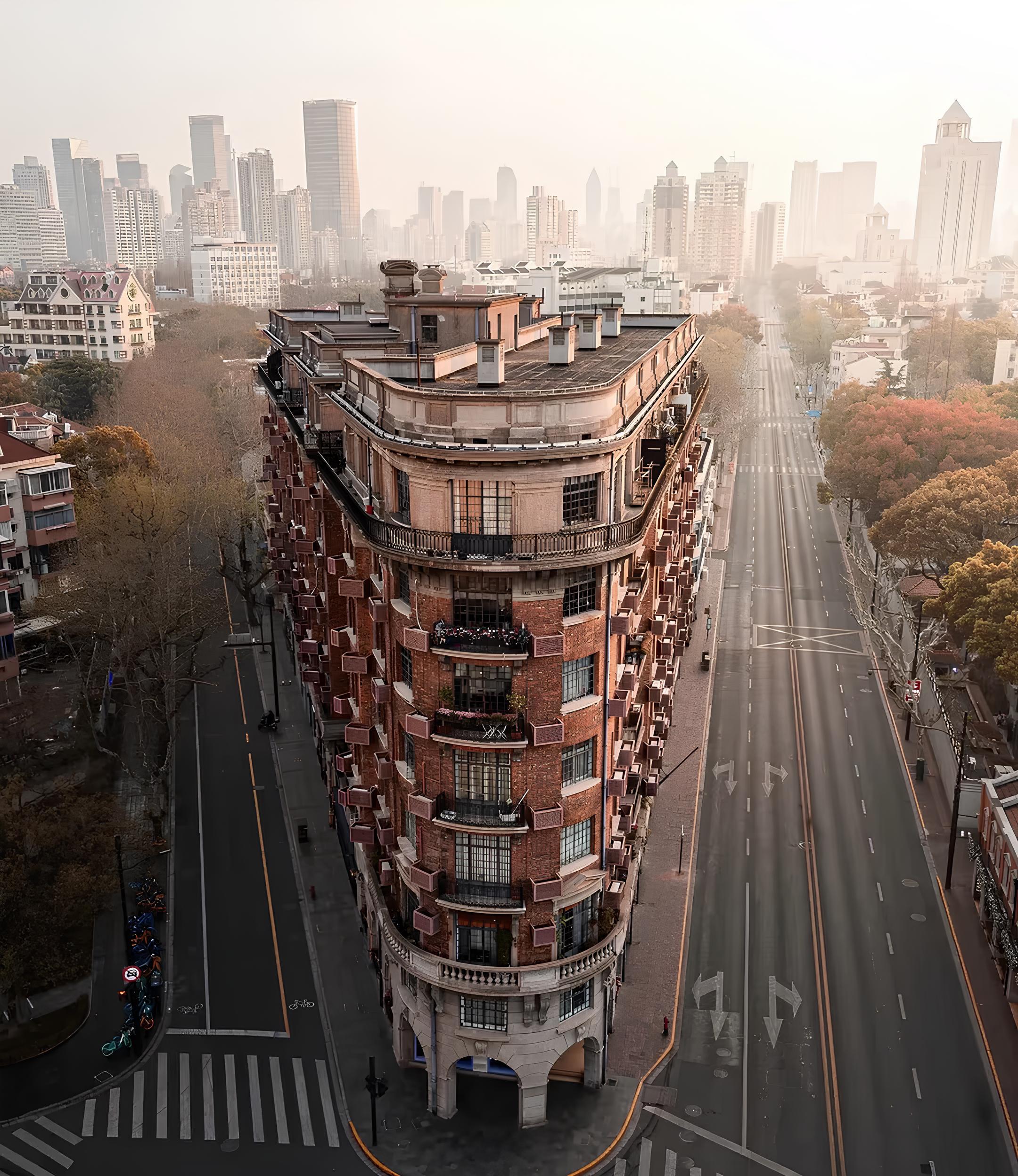 Shanghai City Essentials: Culture, Yu Garden & The Bund View 3