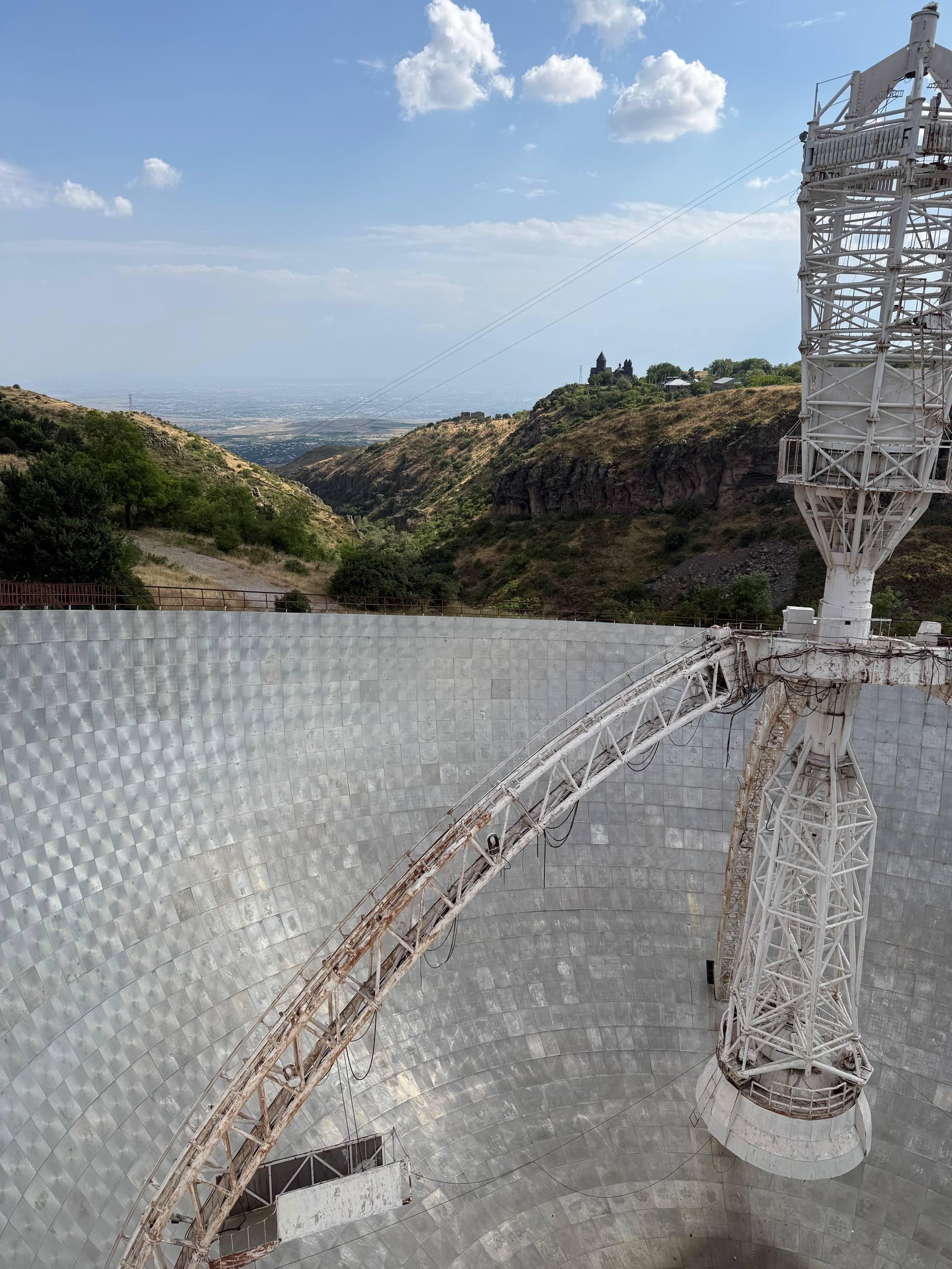 From Yerevan: Radio Optical Observatory ROT-54