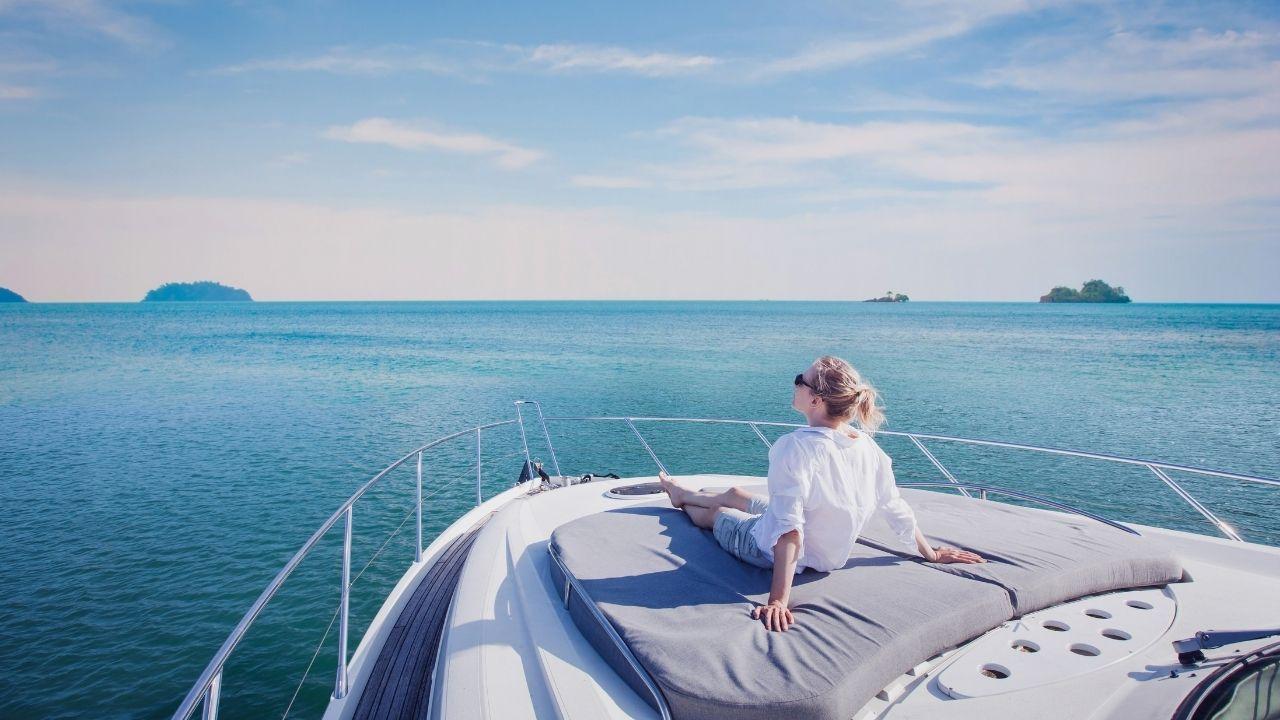 Istanbul: Bosphorus Yacht Cruise