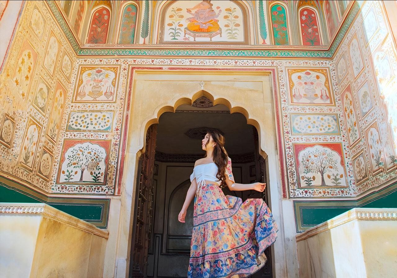 Jaipur: Private Half-Day Tour with Guide & Flower Market
