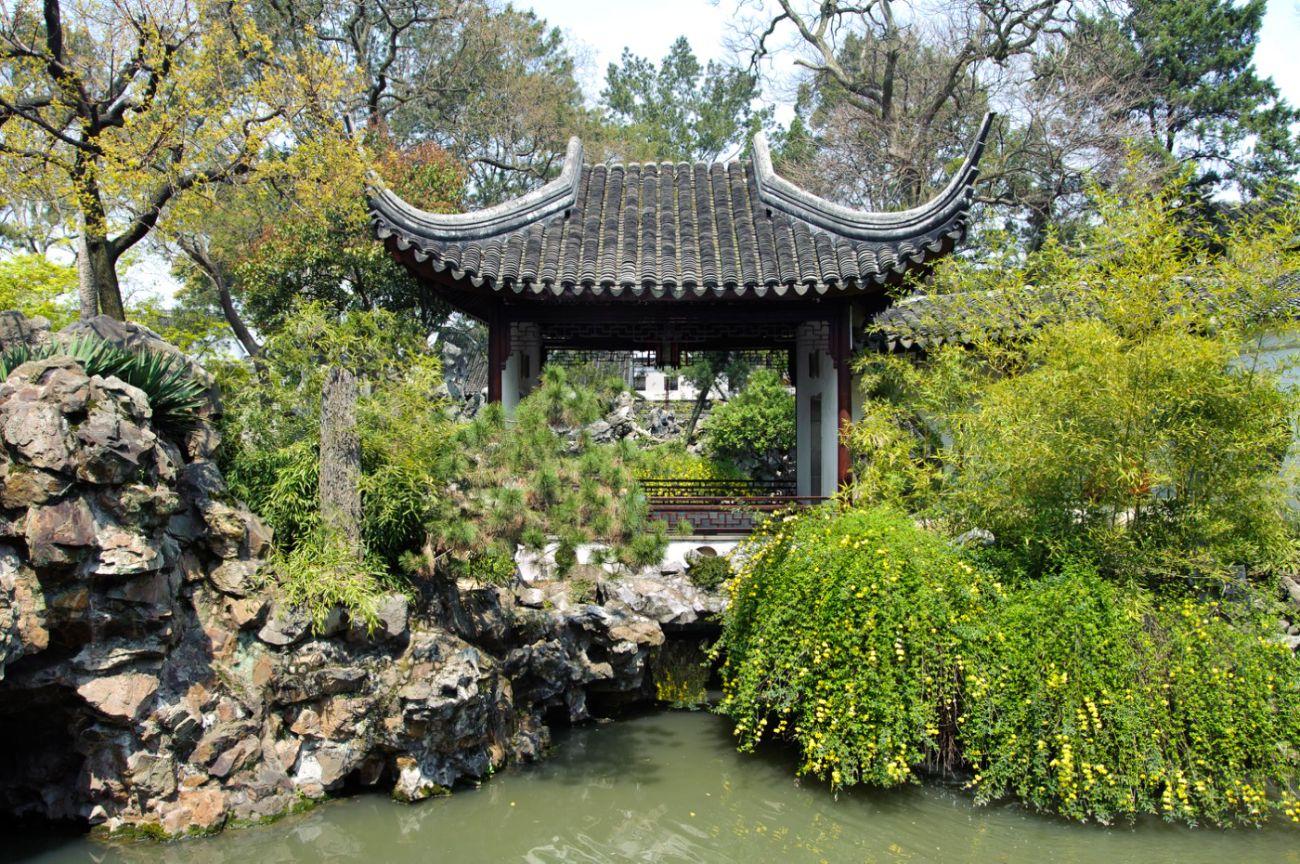 Shanghai: Private Day Tour to Suzhou by Bullet Train