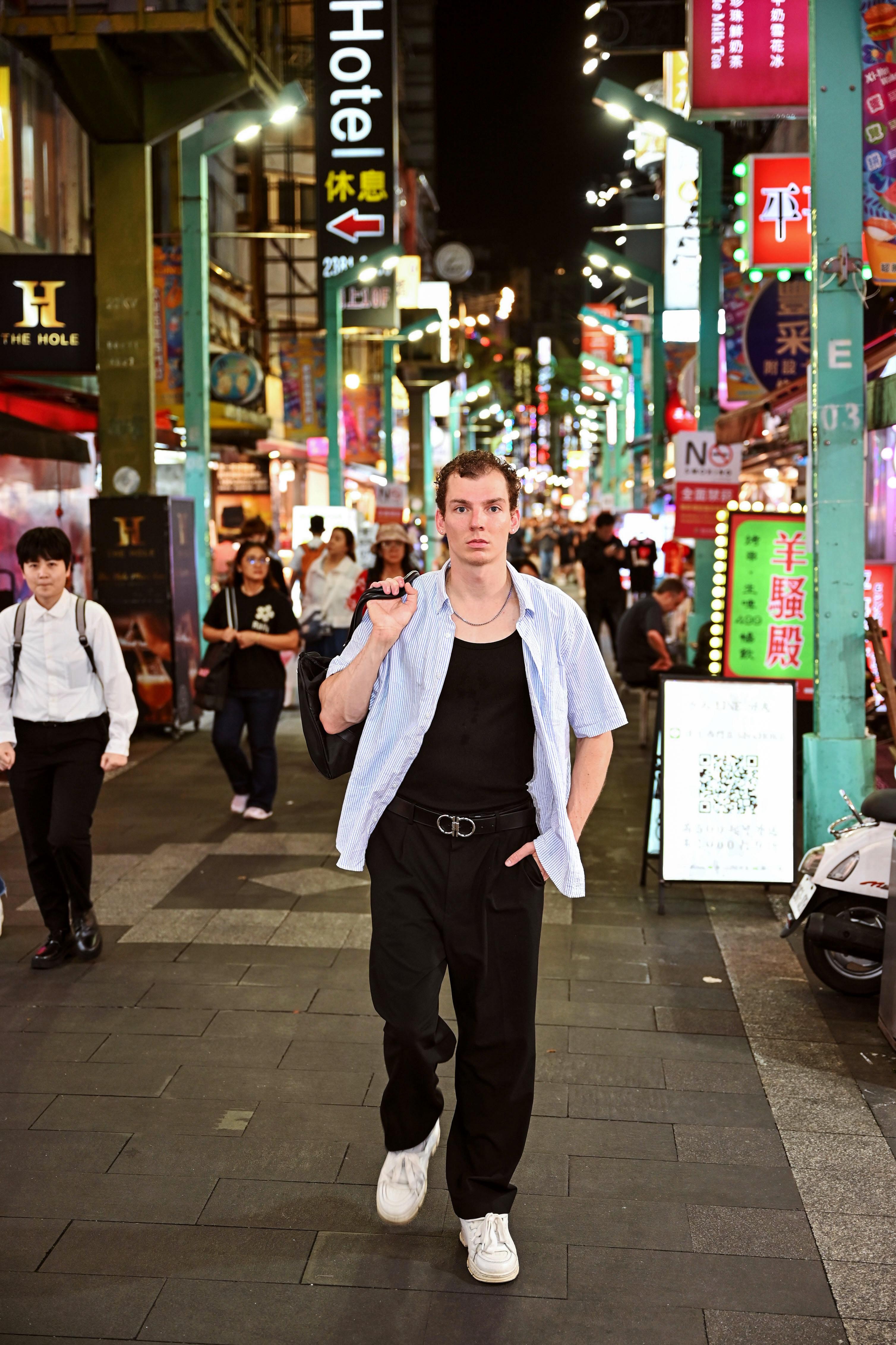 Ximending: Private Photoshoot with Taipei Photographer 3