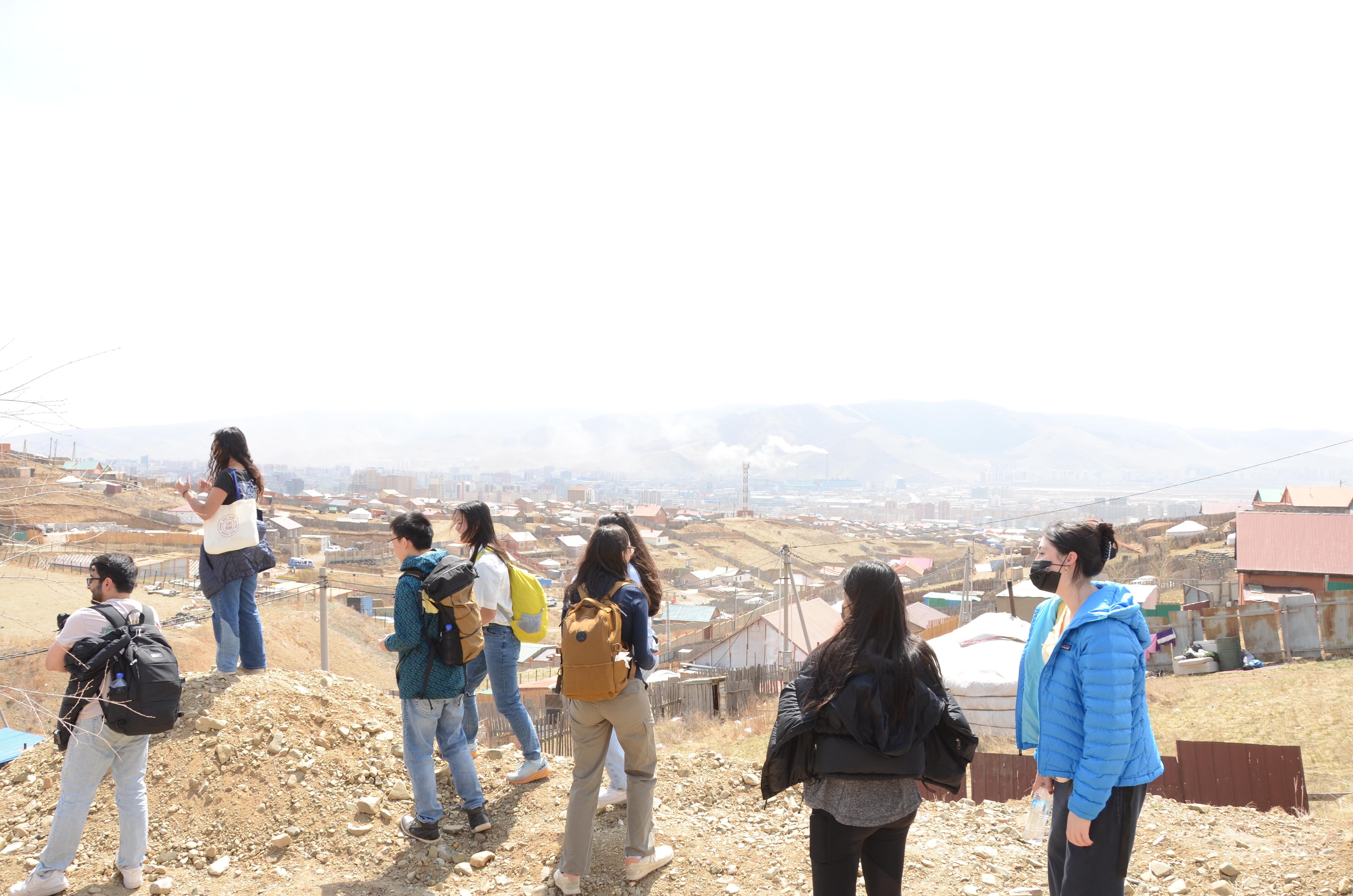 Ulaanbaatar: Ger Area Walking Tour with Local Guide