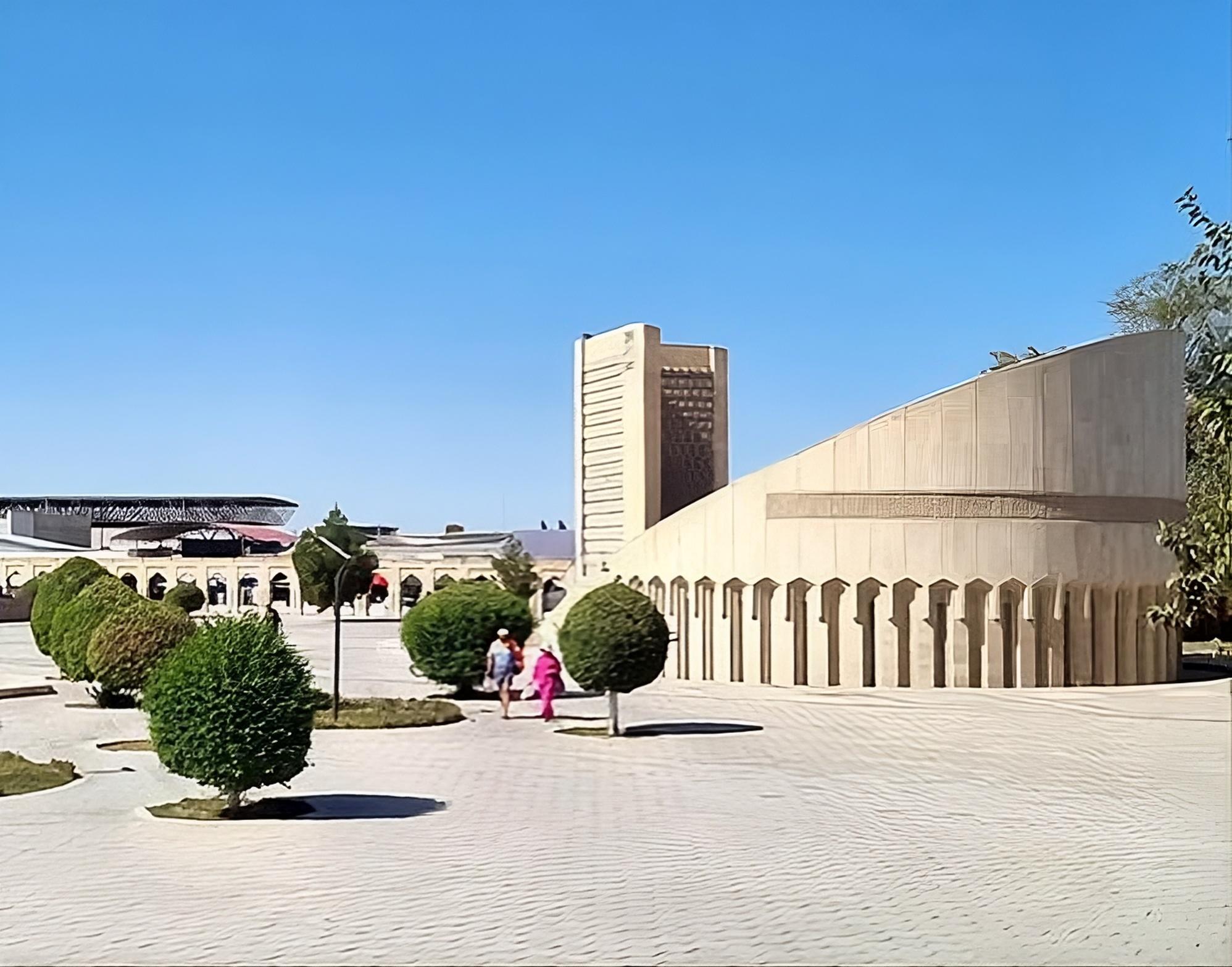Samarkand: Al-Bukhari & Shah-i-Zinda and Hazrat Khizr Tour 3