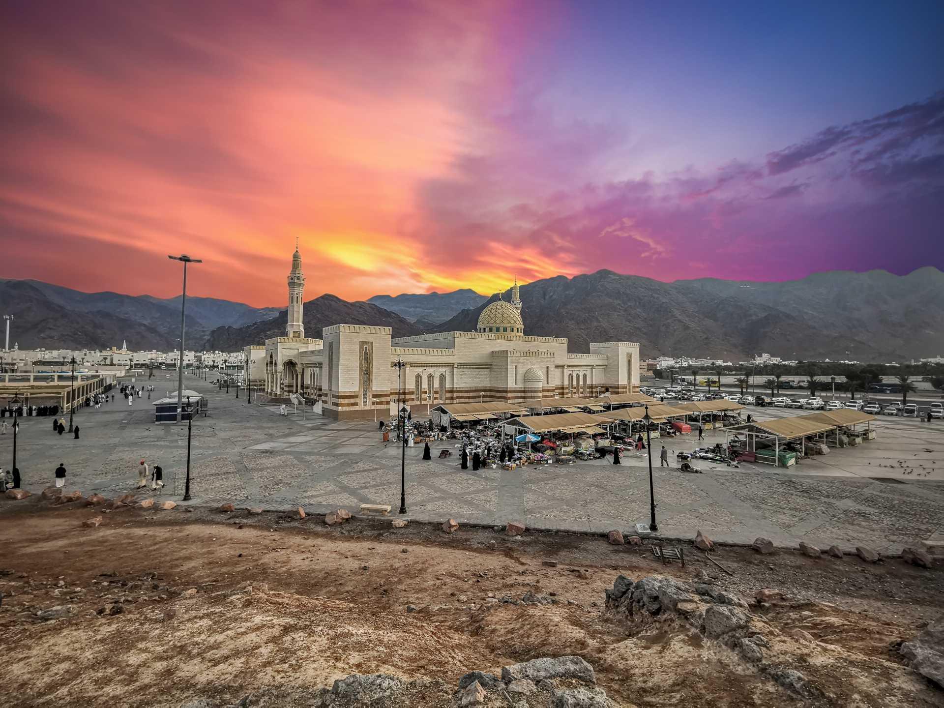 Madinah: 3-Hour Private Ziyarah Tour, Choose 6 of 10 Sites 3