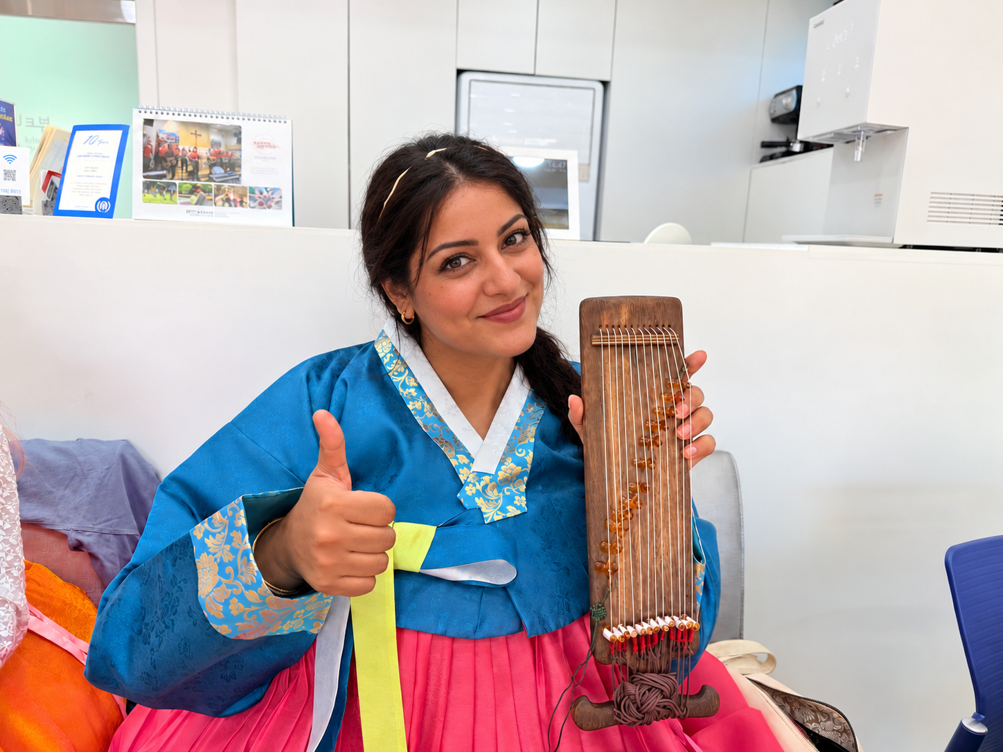 Seoul: Mini Gayageum Workshop with Bukchon Views 2