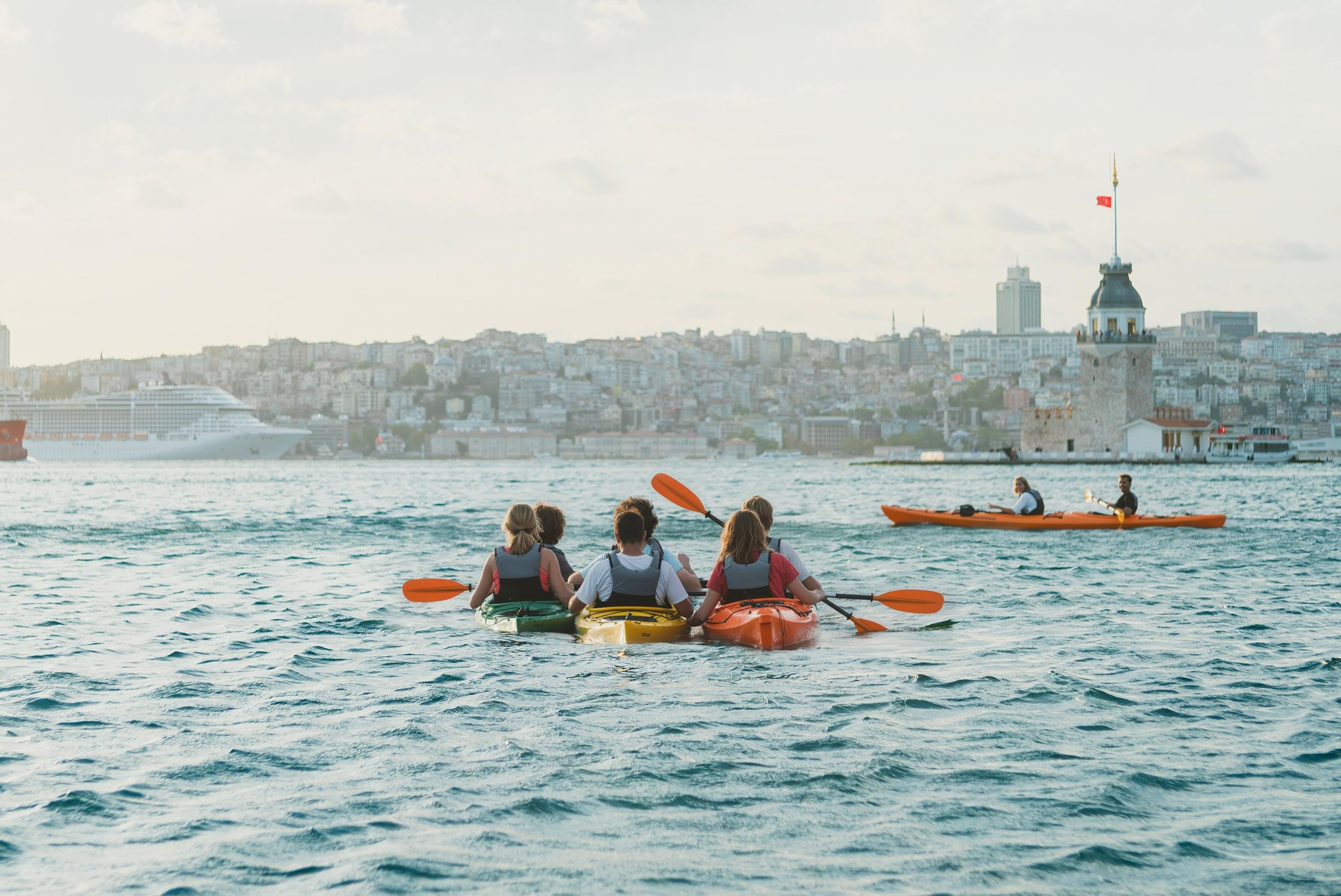Istanbul: Bosphorus Canoe Experience by Maiden's Tower 3