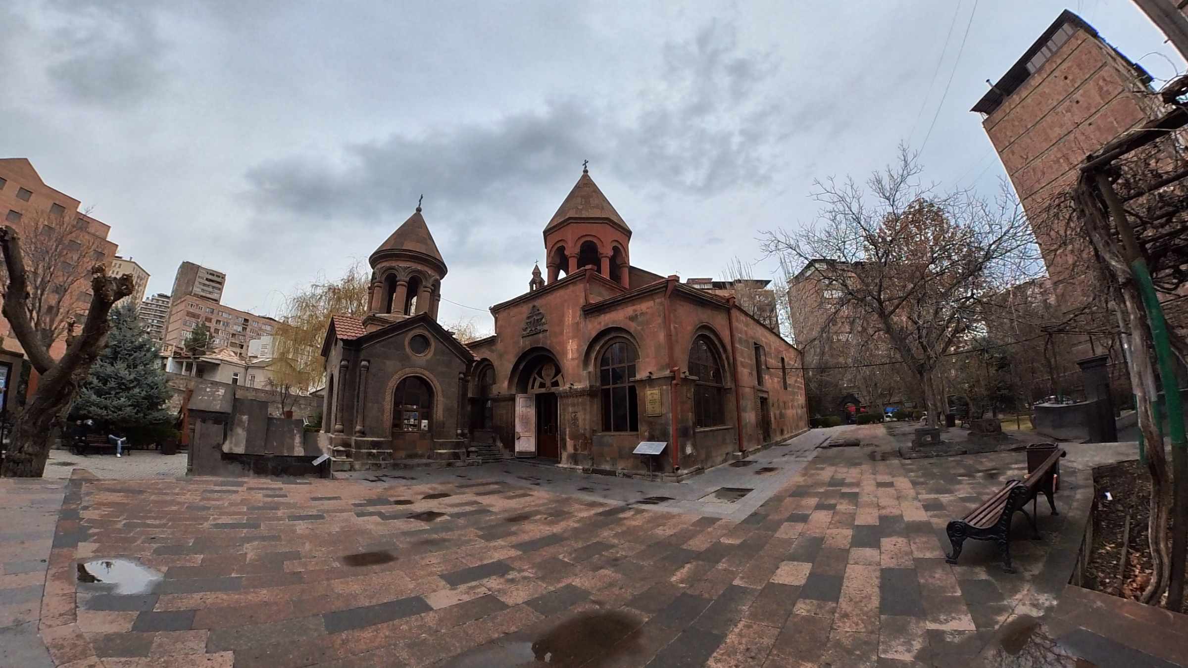 Yerevan: Medieval Churches and Mosques. Walking Tour