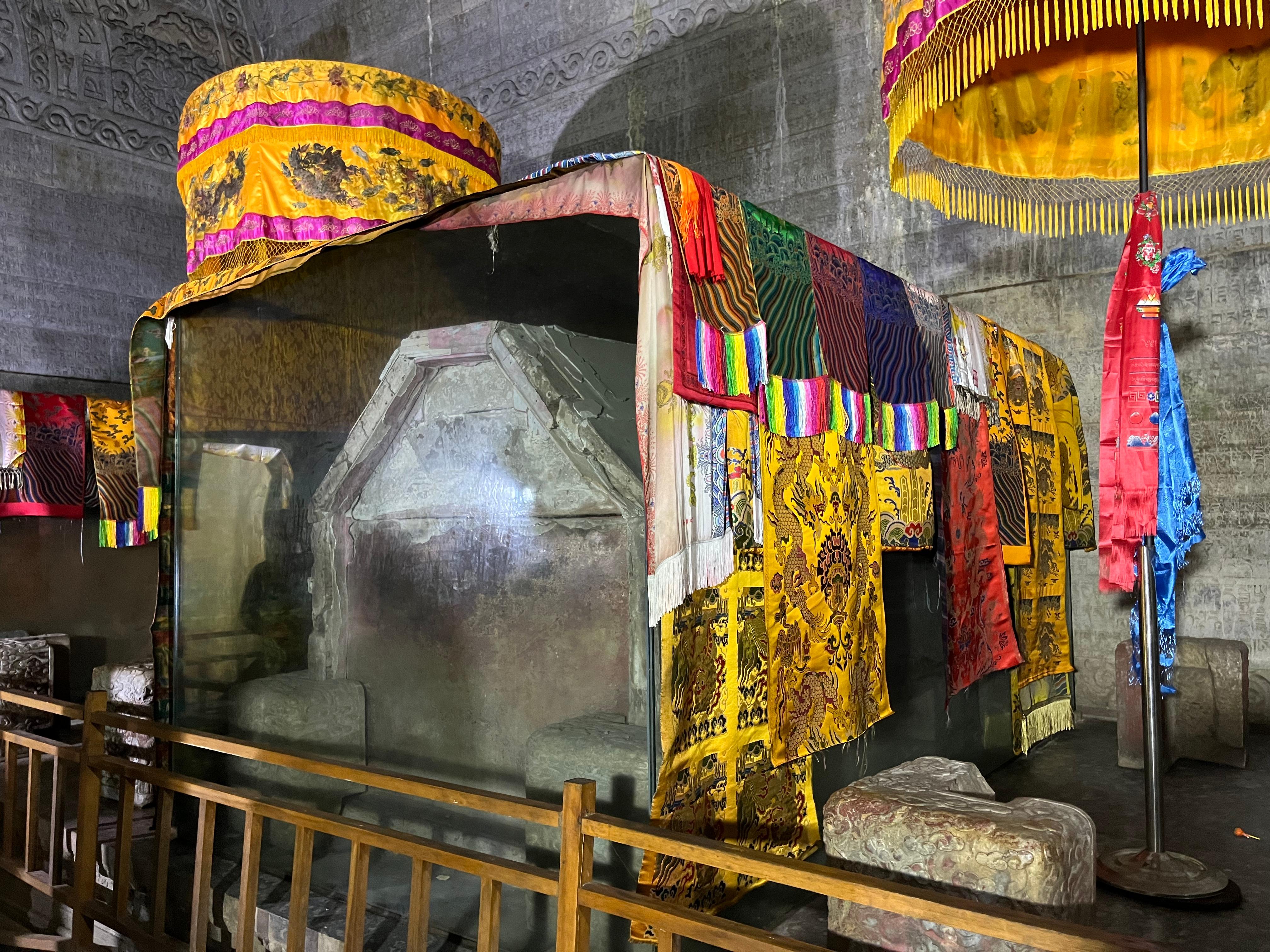 Hebei Eastern Qing Tombs: Qianlong's Magnificent Tomb Murals 3