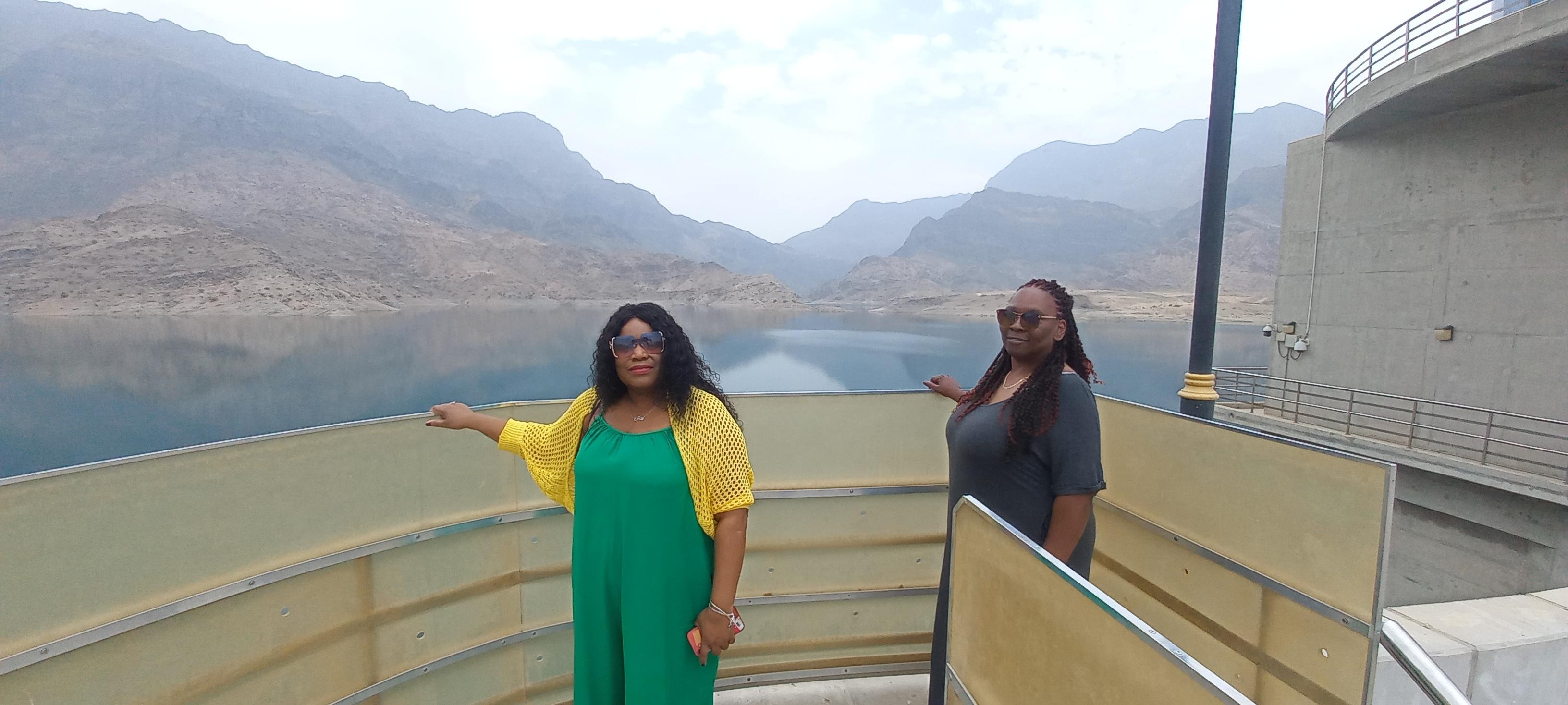From Muscat: Wadi Shab and Bimmah Sinkhole Full Day 3
