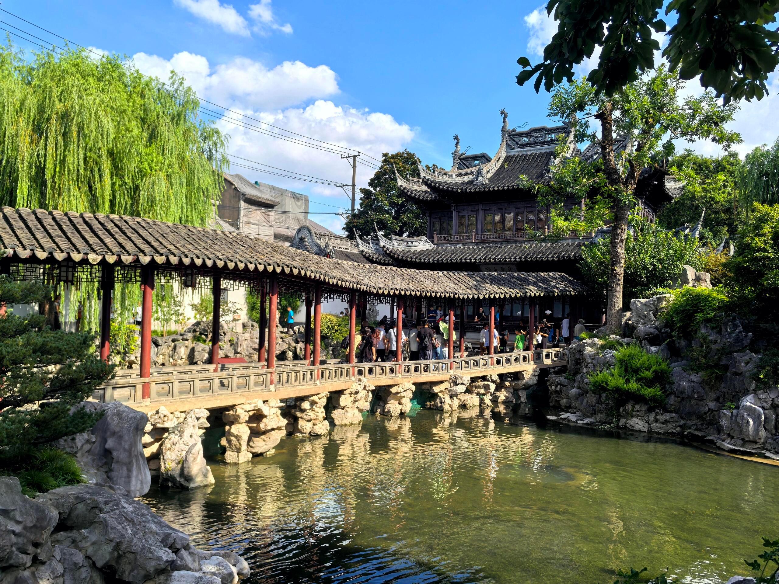 Shanghai: Yu Garden, Zhujiajiao & Night Sightseeing Tour 2