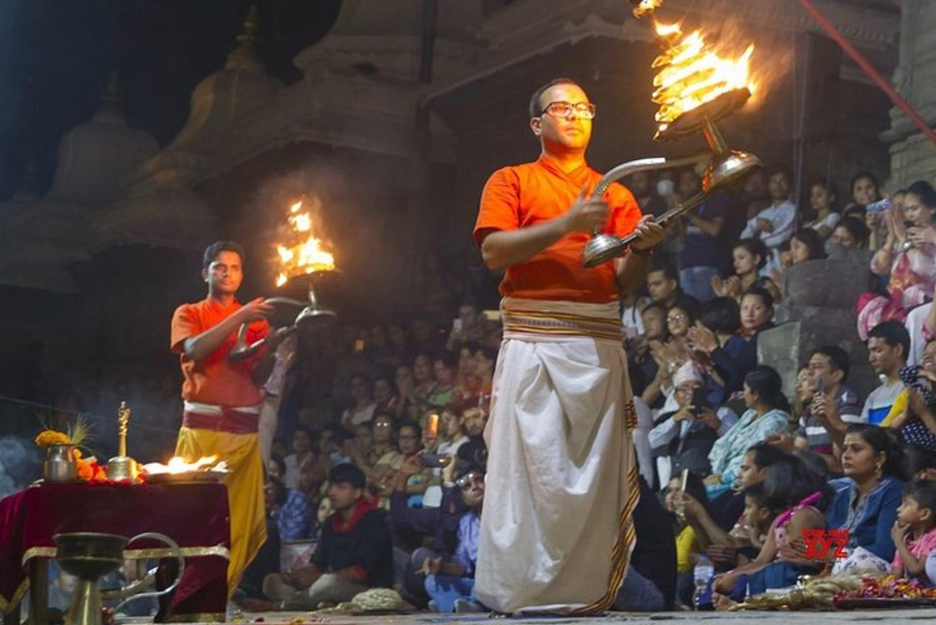 Kathmandu: Pashupatinath Temple Evening Aarati Tour 3