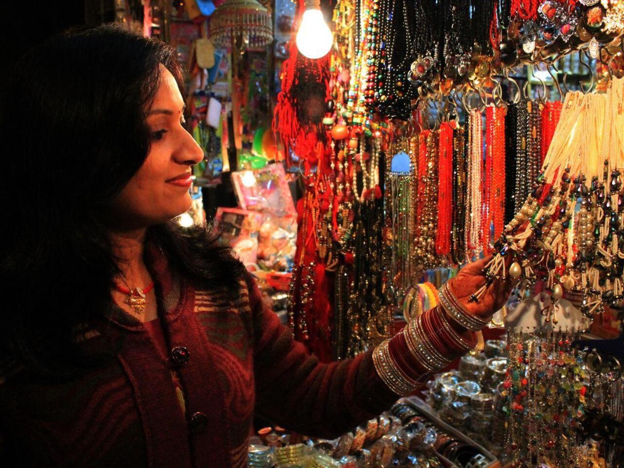 Jaipur Shopping Experience with Female Shopping Expert 2
