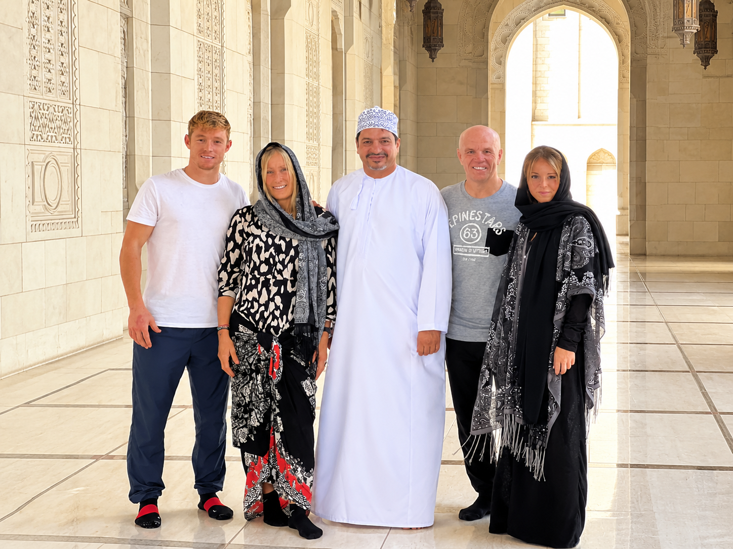 Muscat: Private East Coast Tour with Fresh Coconut Juice