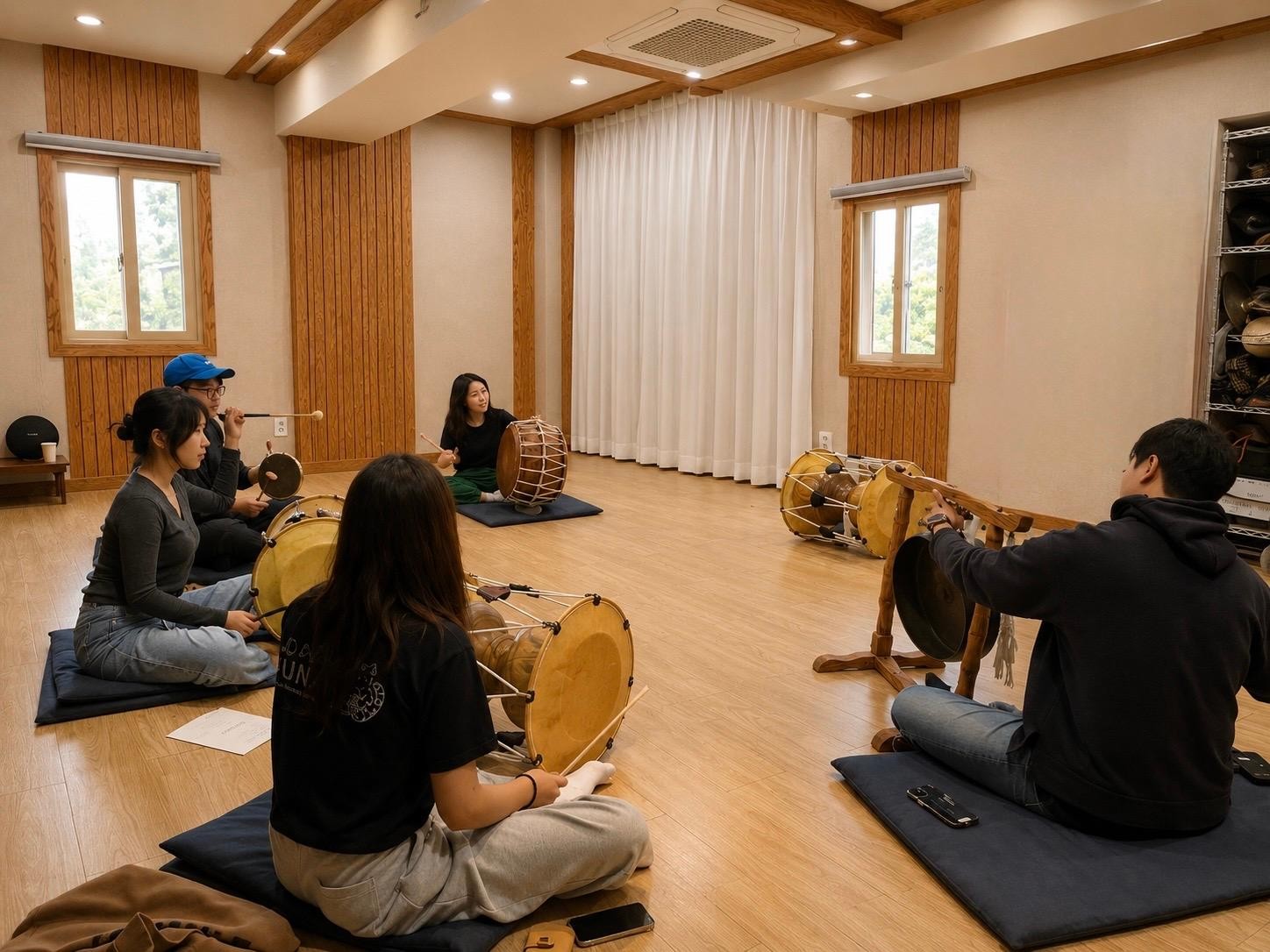 Seoul: Korean Traditional Drum Workshop & Live Performance 3