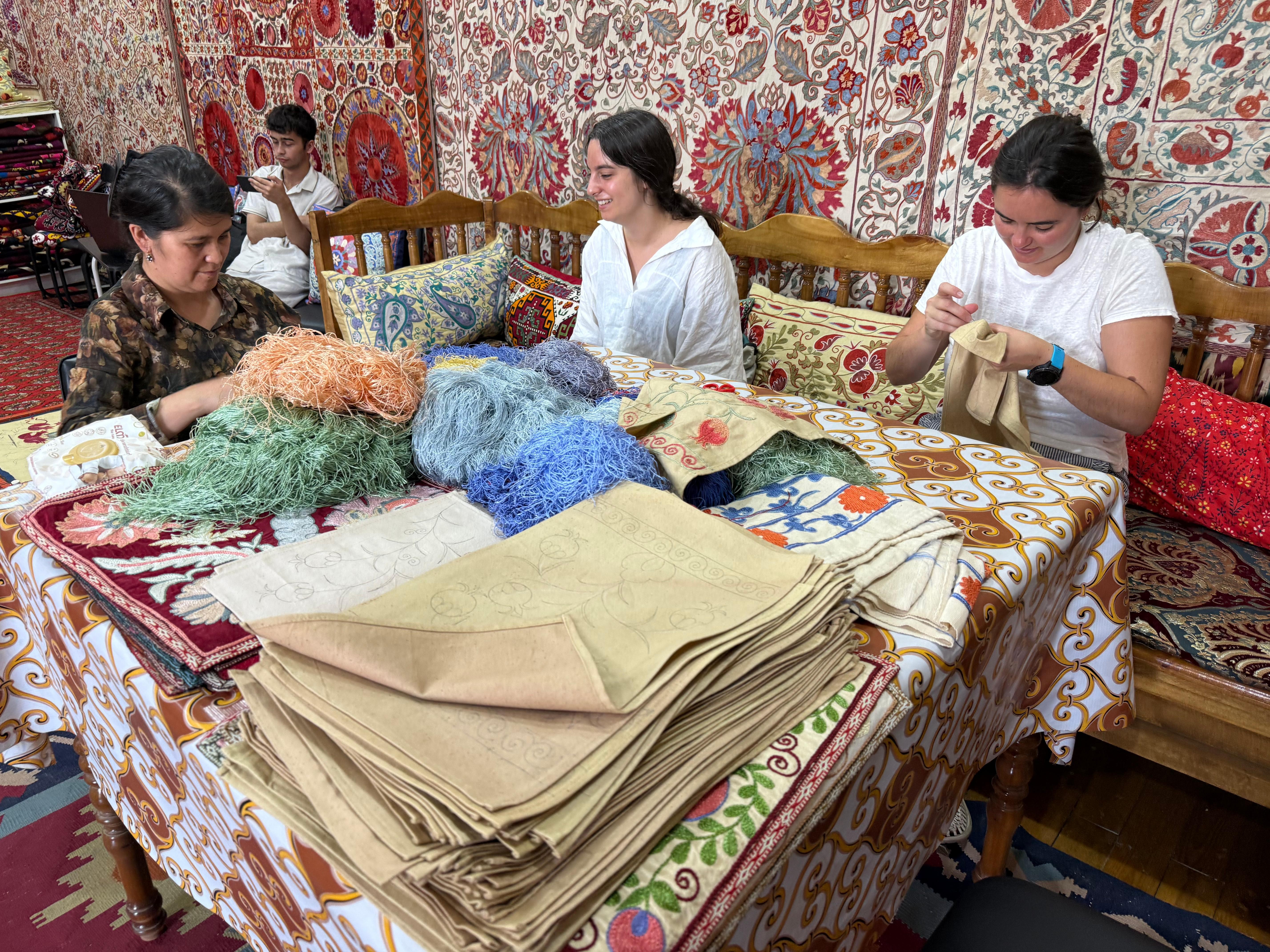 Samarkand: Traditional Suzani Embroidery Workshop Experience 2