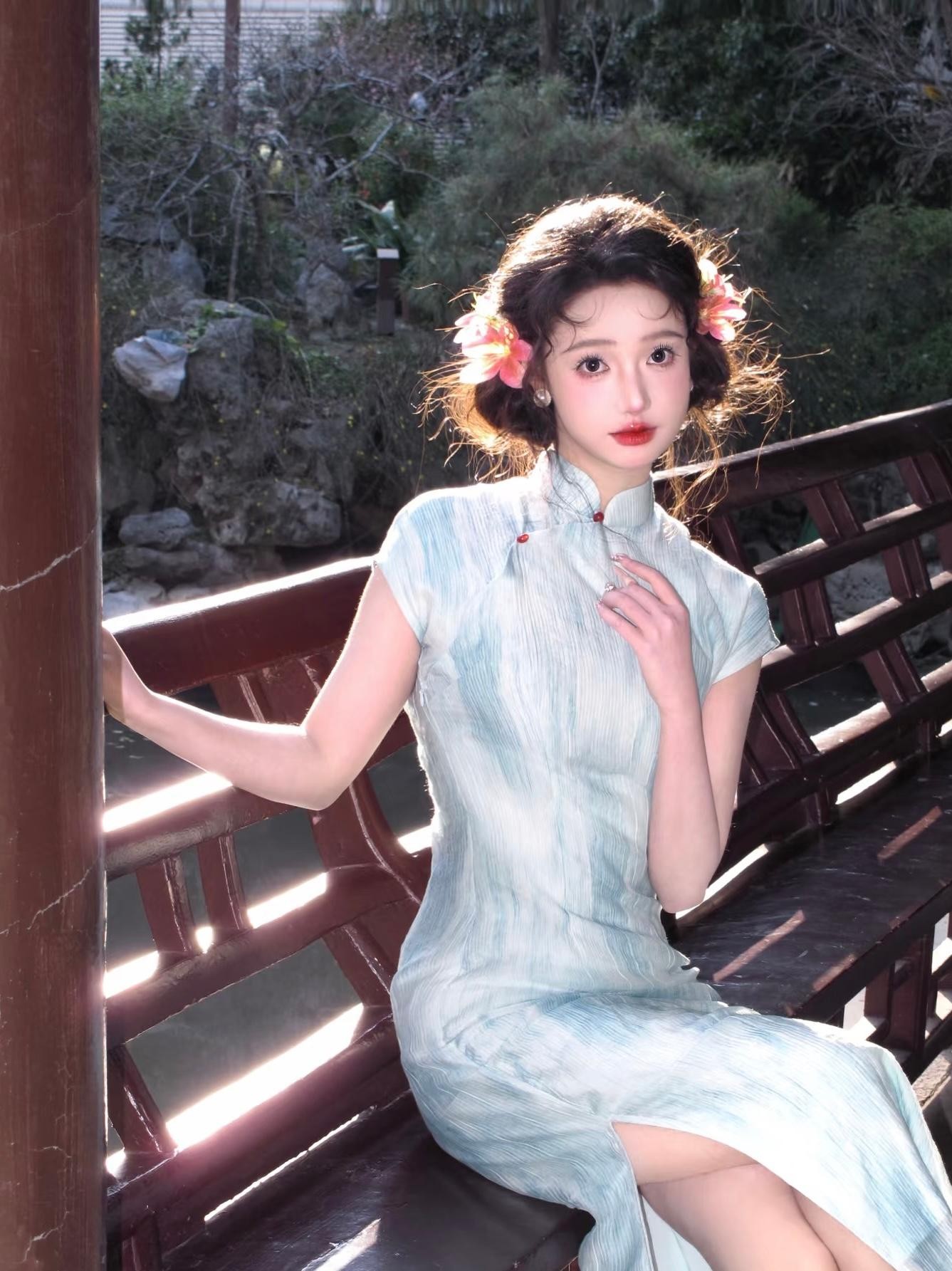 Shanghai: Cheongsam Rental and Photoshoot Packages 2