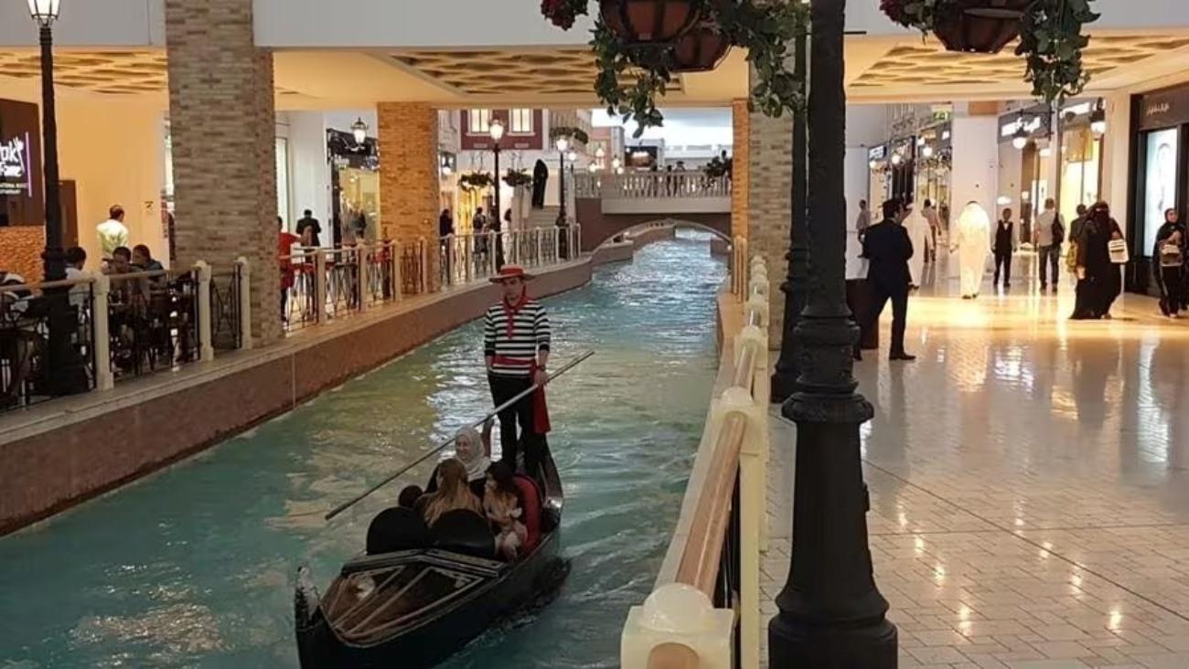 Doha: City Tour with Villaggio Mall Gondola Ride 2
