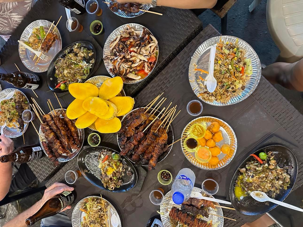 Makati: Filipino Street Food & Rooftop Skyline Experience 2