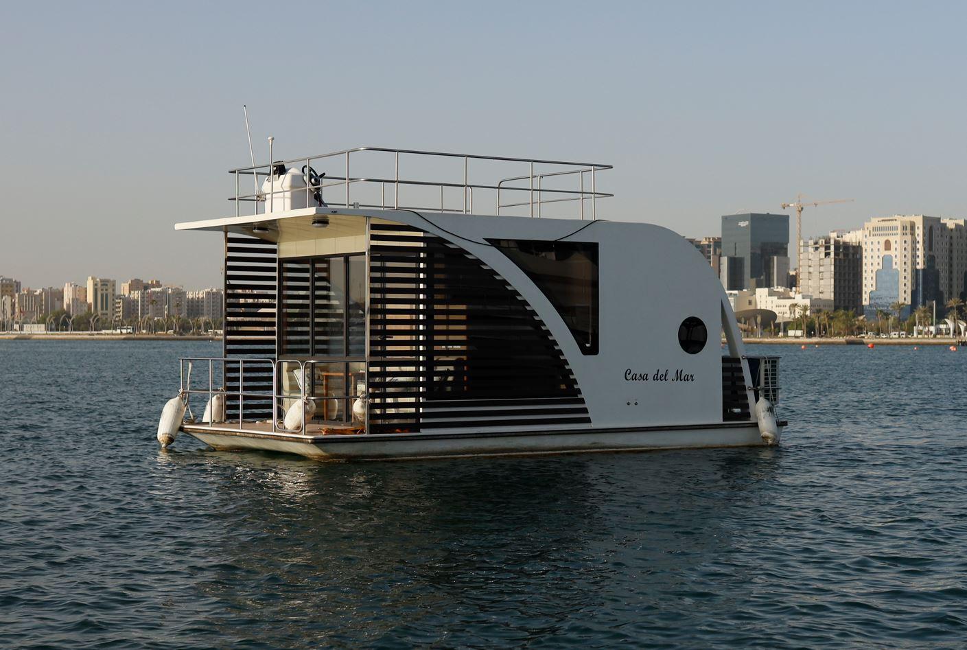 Doha: Private Sailing & Sea Views by 974 Cruises Houseboats