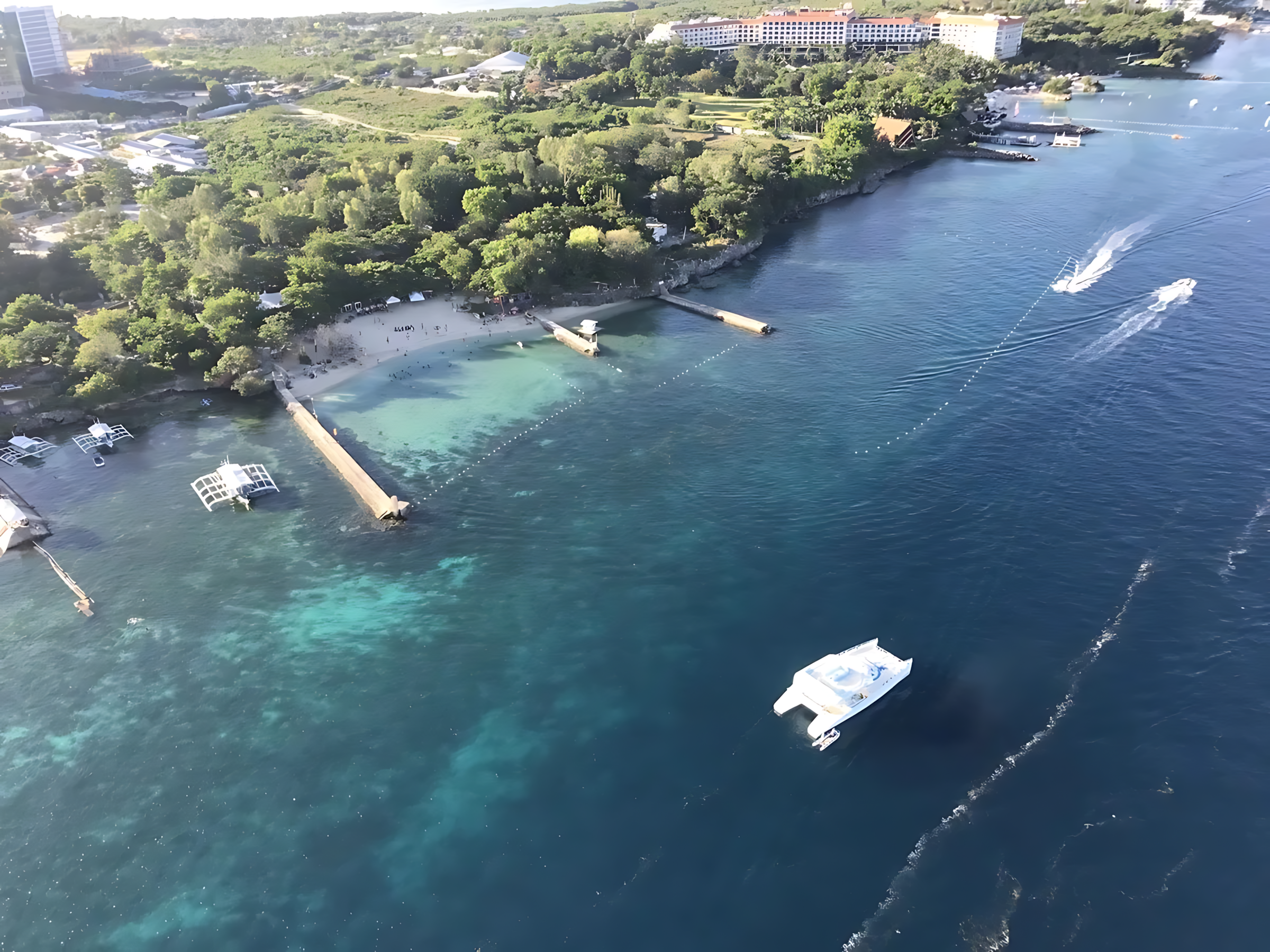 Cebu: Parasailing Experience with Boat Ride 3