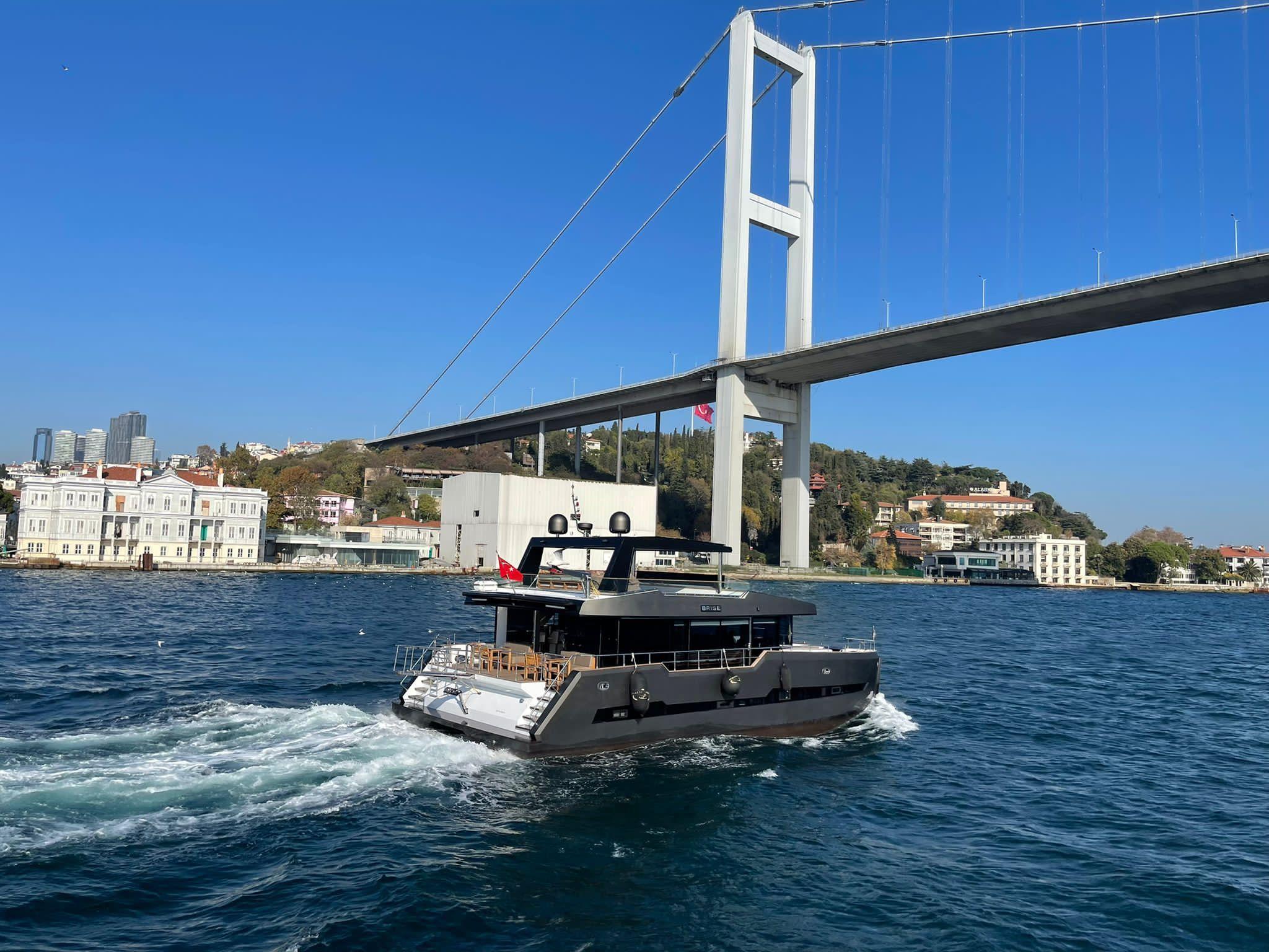 Bosphorus Tour With Lunch 2
