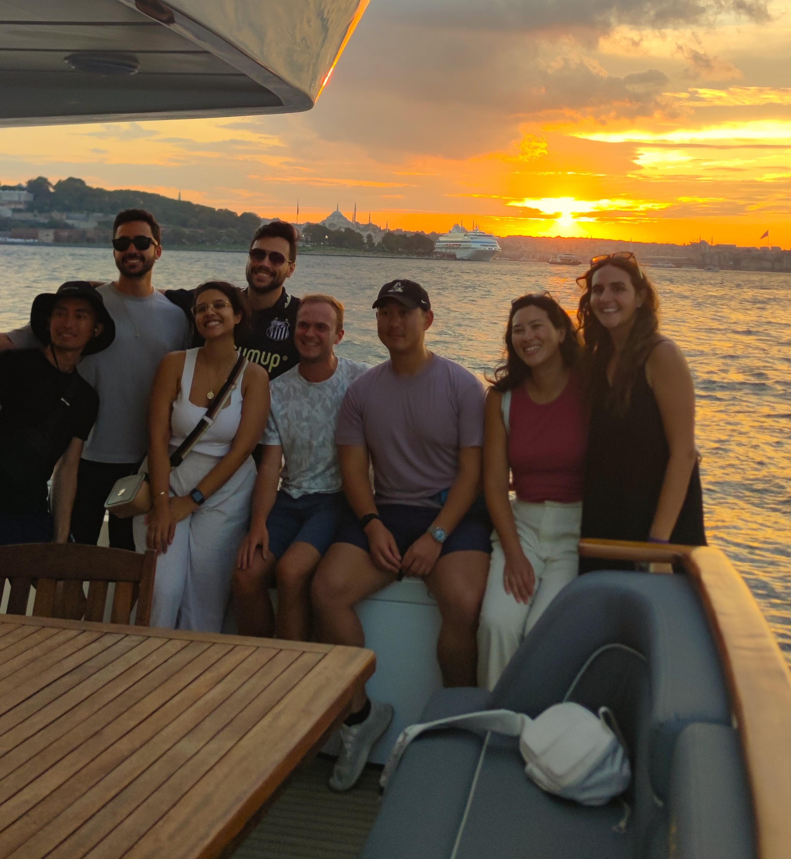 Istanbul: Bosphorus Sunset Yacht Cruise with Live Guide 2
