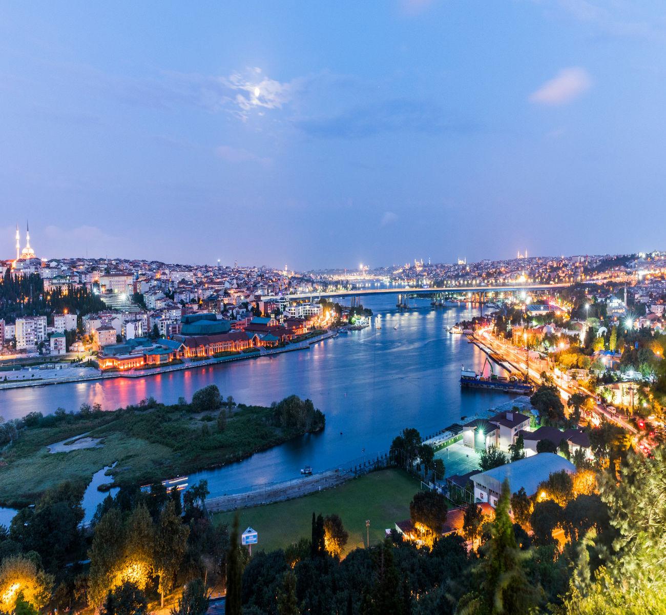 Istanbul: Full-Day 2-Sides City Tour with Lunch & Boat Tour 3