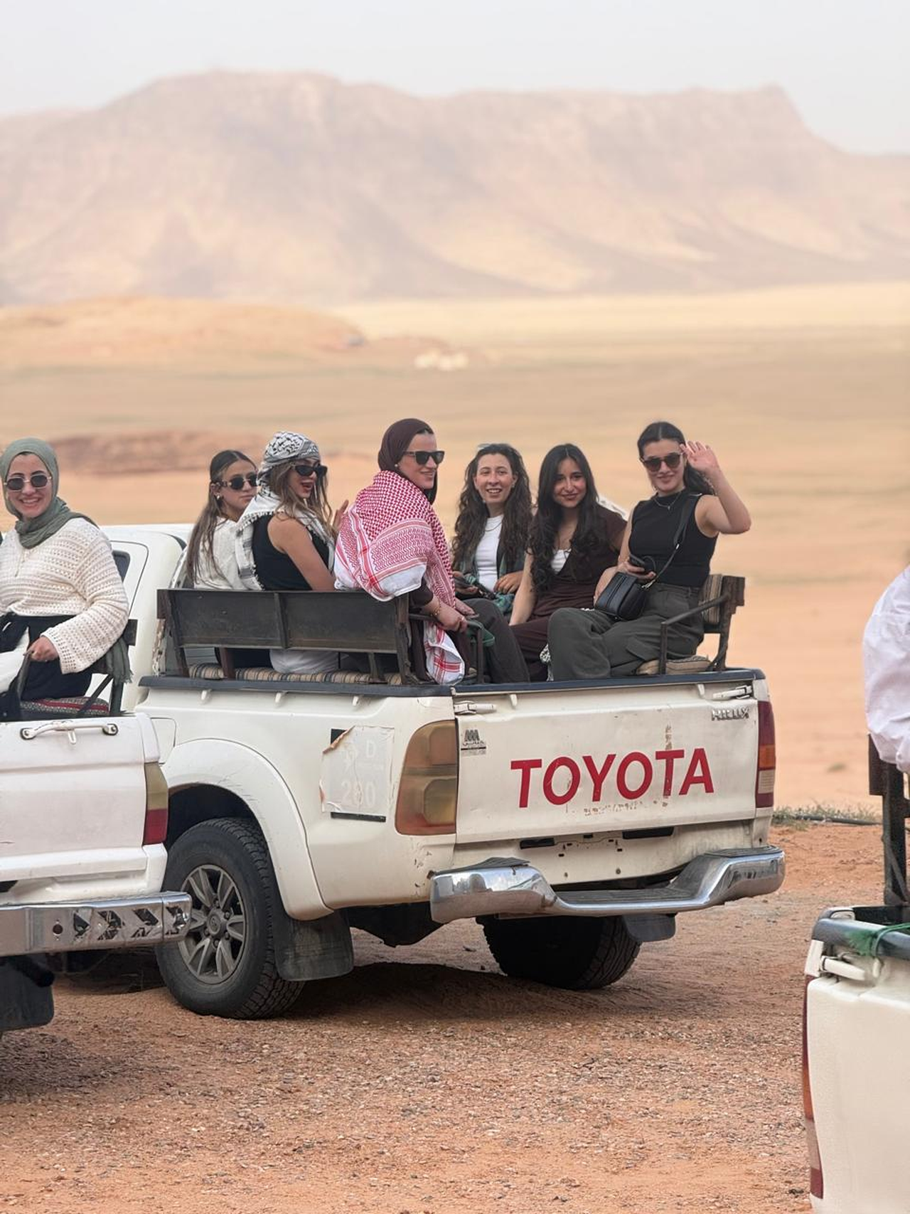 Wadi Rum Private 7 Hour 4x4 Tour, Traditional Mezze & Sunset 2