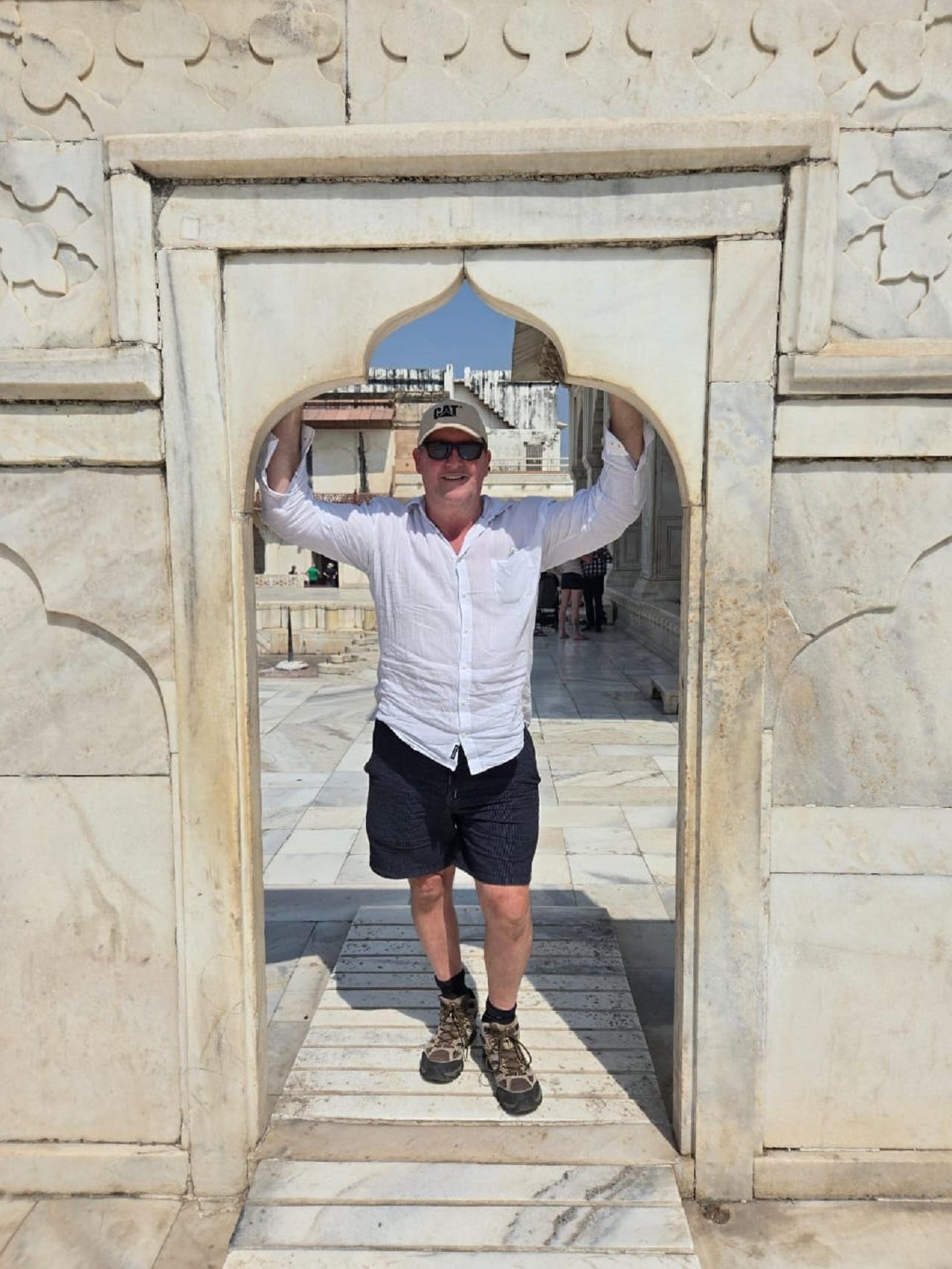 Book Govt. Approved Tour Guide For Taj Mahal & Fort 3