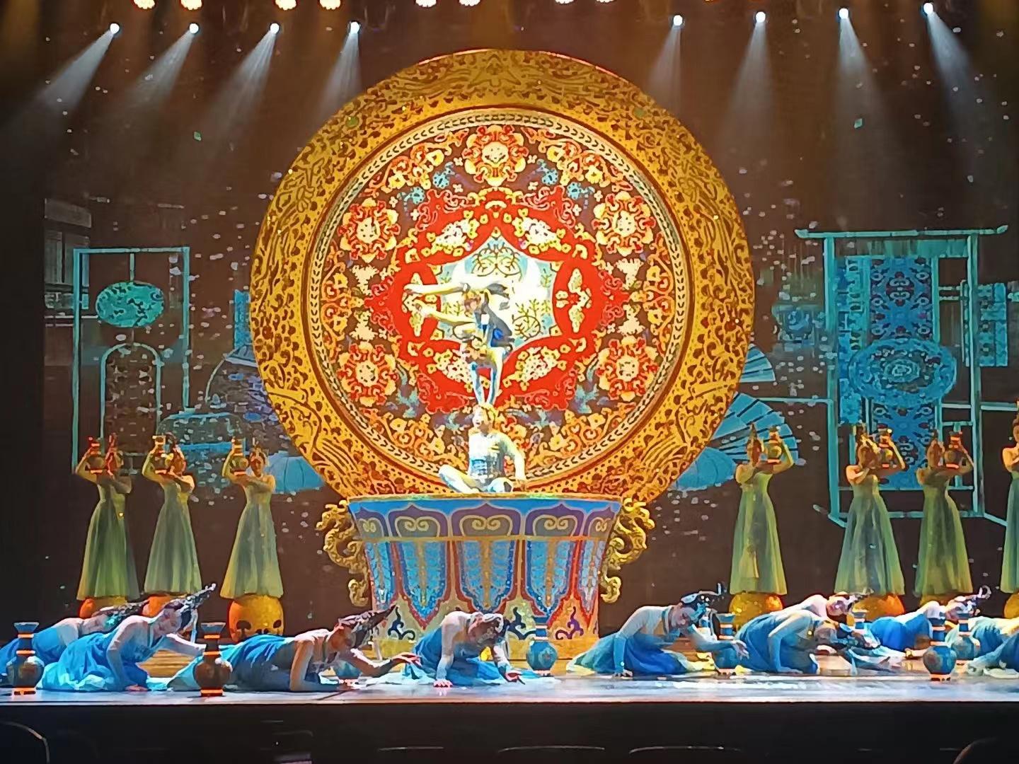 Beijing Red Theatre Acrobatic Show Tickets 3