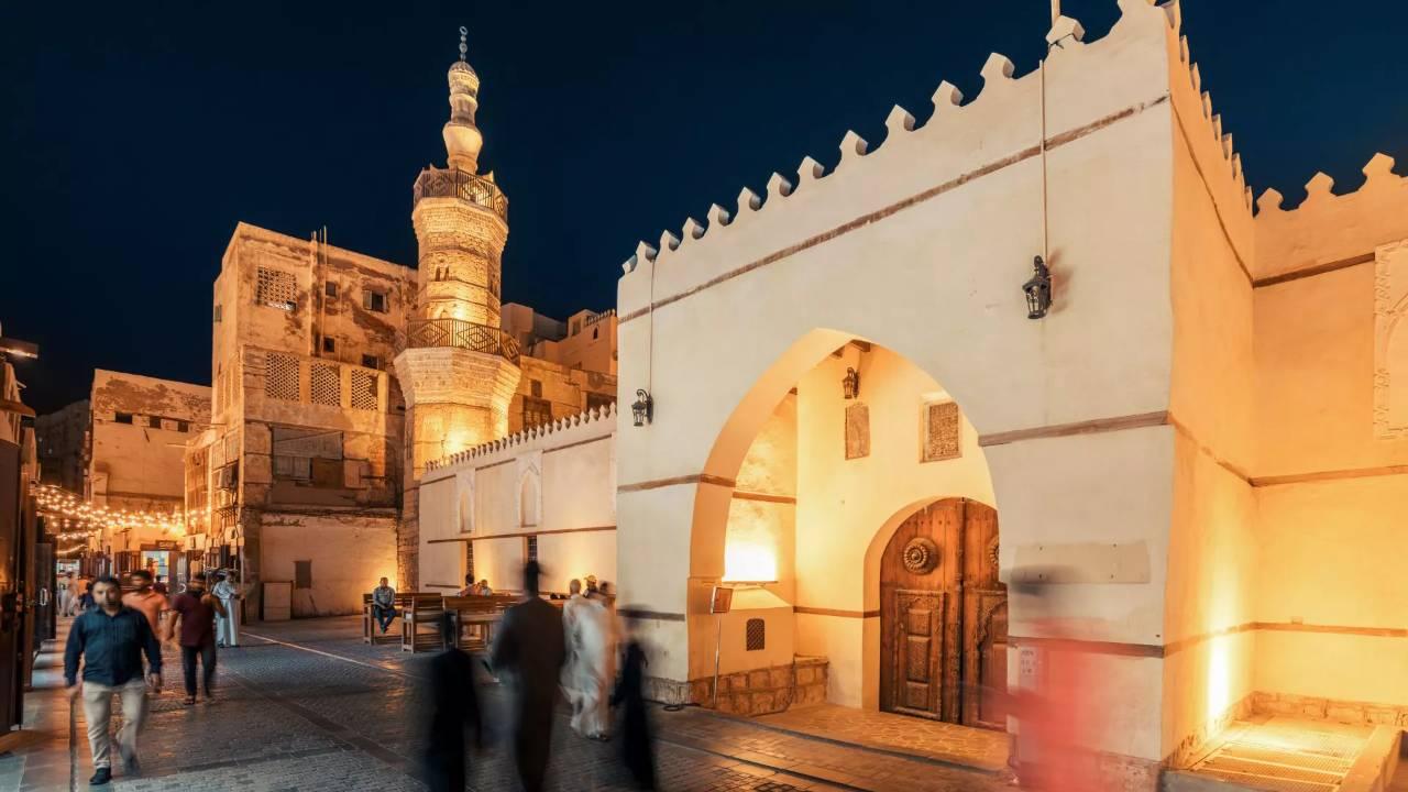 Jeddah: Al-Balad Private Walking Tour with Coffee 2
