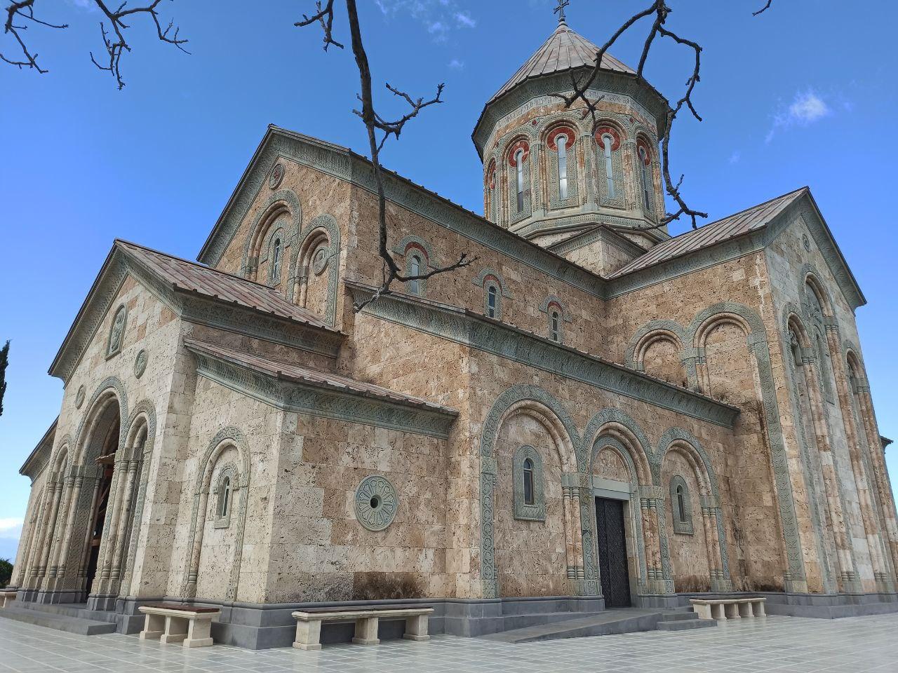 Wine tour to Kakheti: Sighnaghi, Bodbe, wine tasting 3