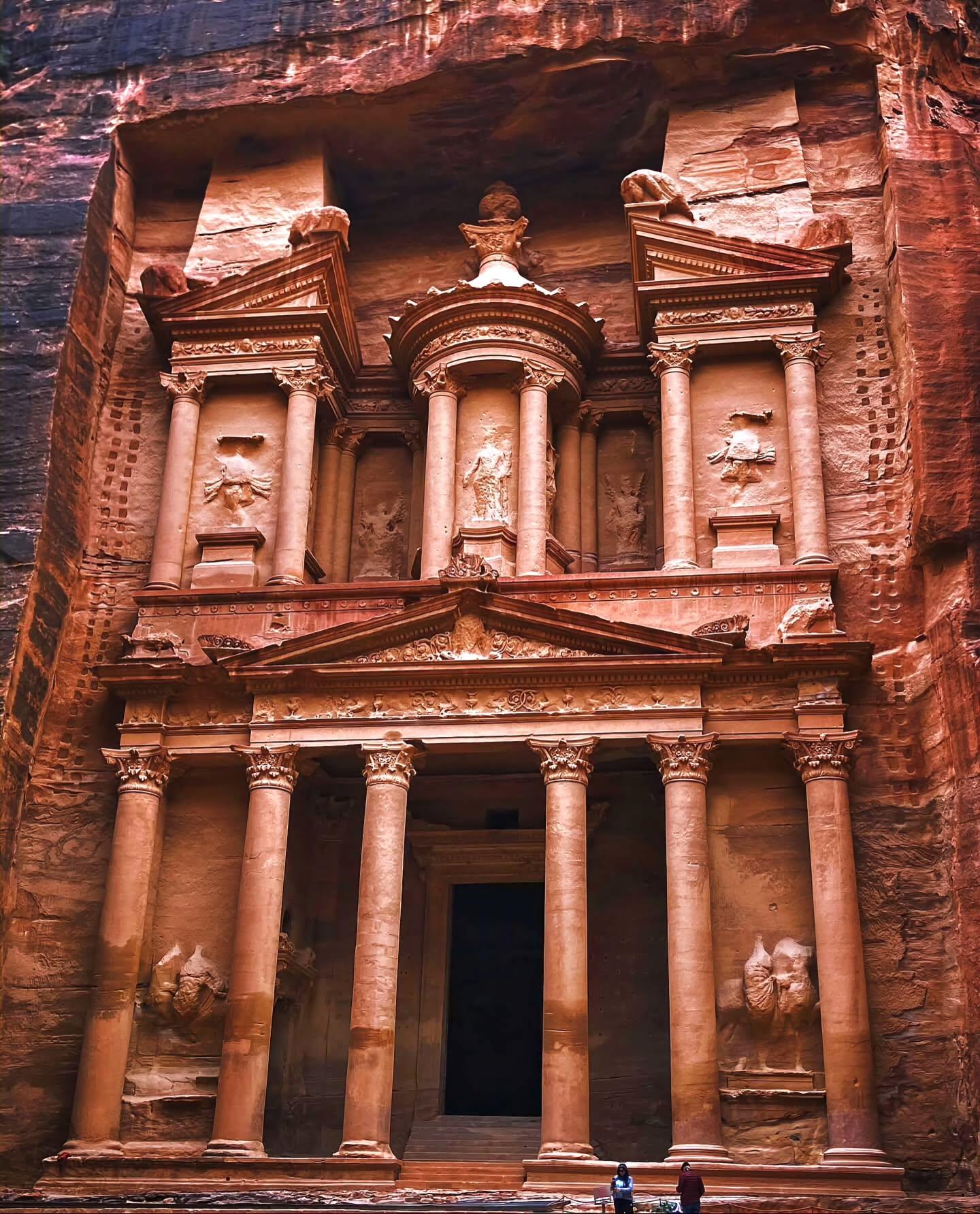 Petra & Wadi Rum: 2 Days Tour from Amman