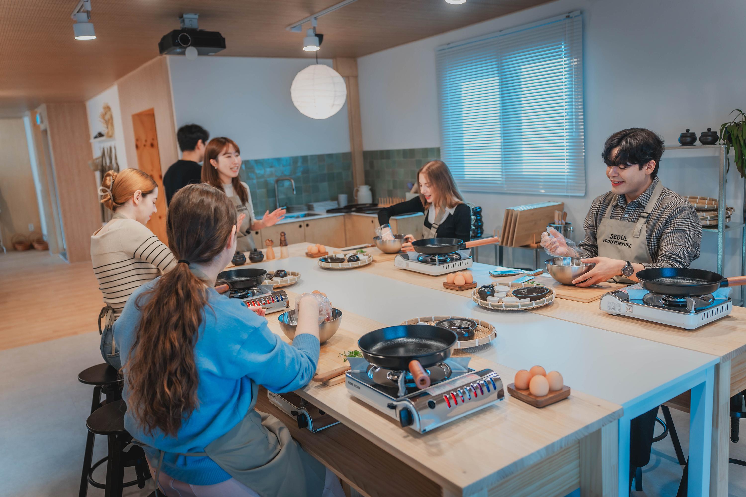 Seoul: Korean Cooking Class with Local Grocery Shopping 2