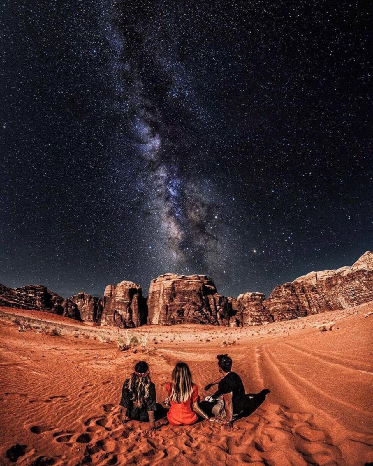 Wadi Rum: Private Sunset Dinner in the Desert for Couples