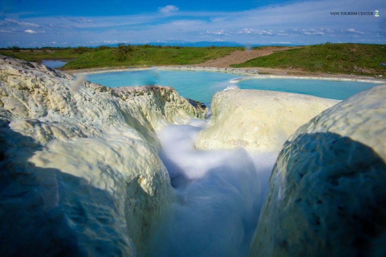 From Kutaisi: Vani Sulfur Baths Day Trip
