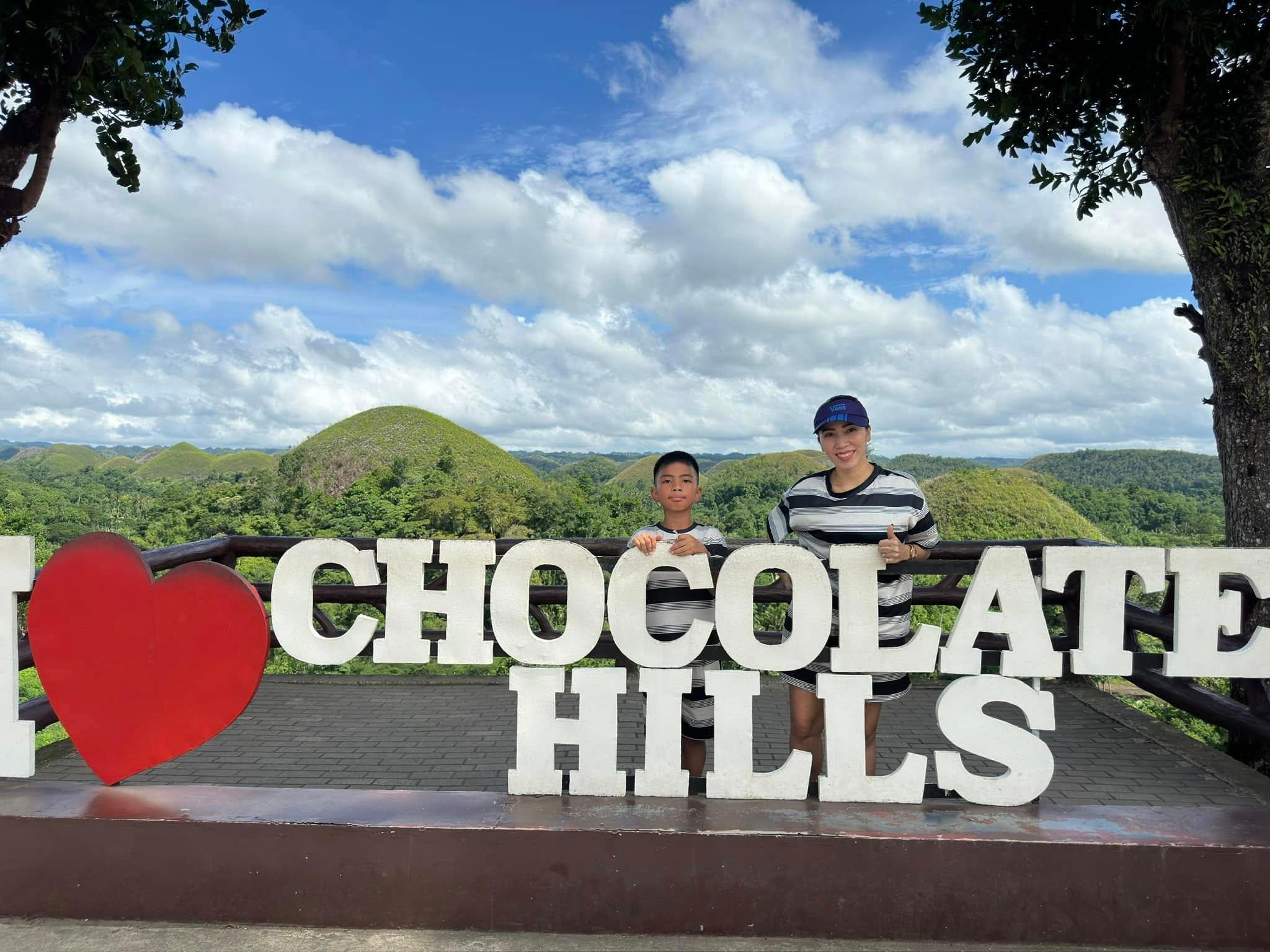 Bohol: Countryside Tour with Lunch on a Loboc River Cruise