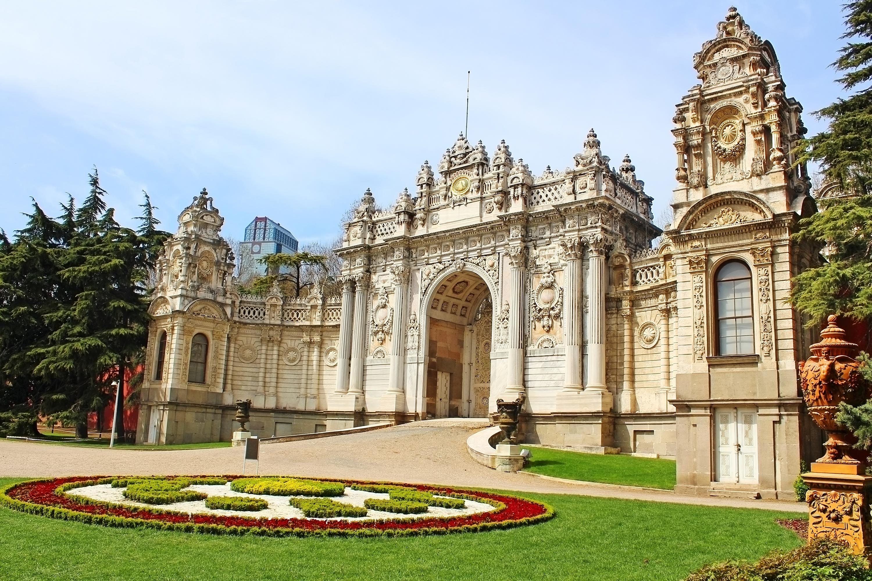 Istanbul: Dolmabahce Palace Guided Tour